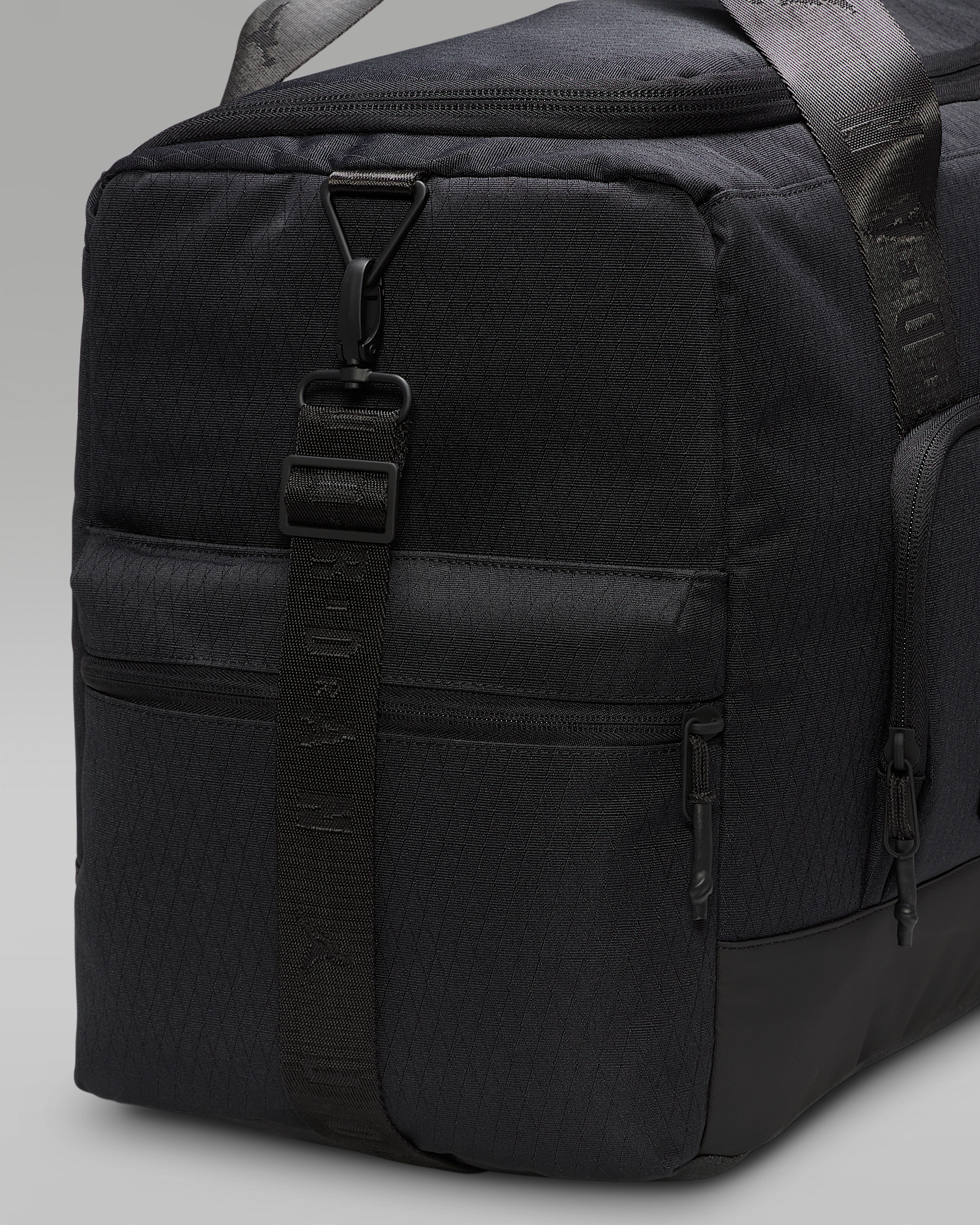 Jordan Collectors Duffel (44L) - 9