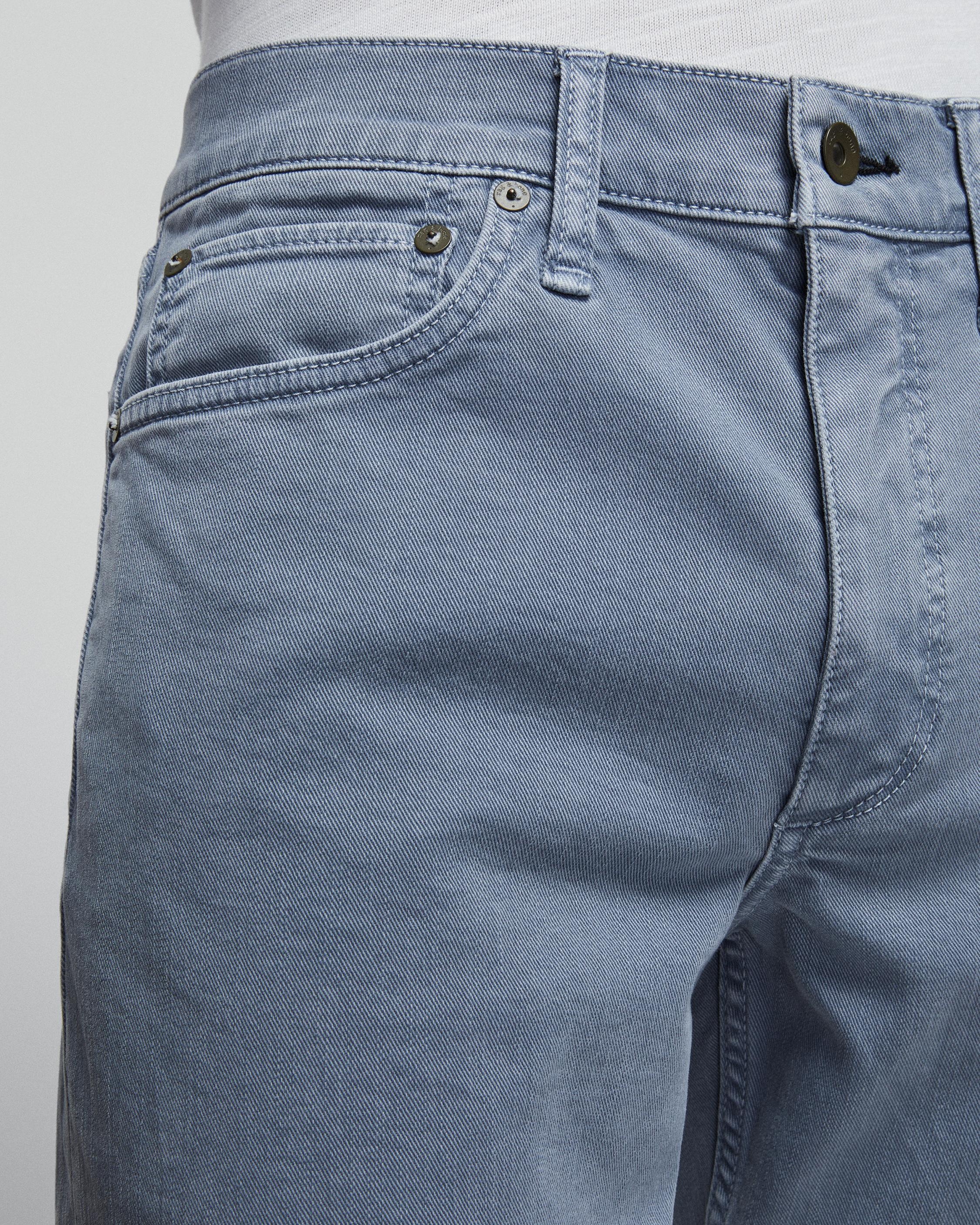 Fit 2 - French Blue
Slim Fit Medium Indigo Aero Stretch Jean - 6
