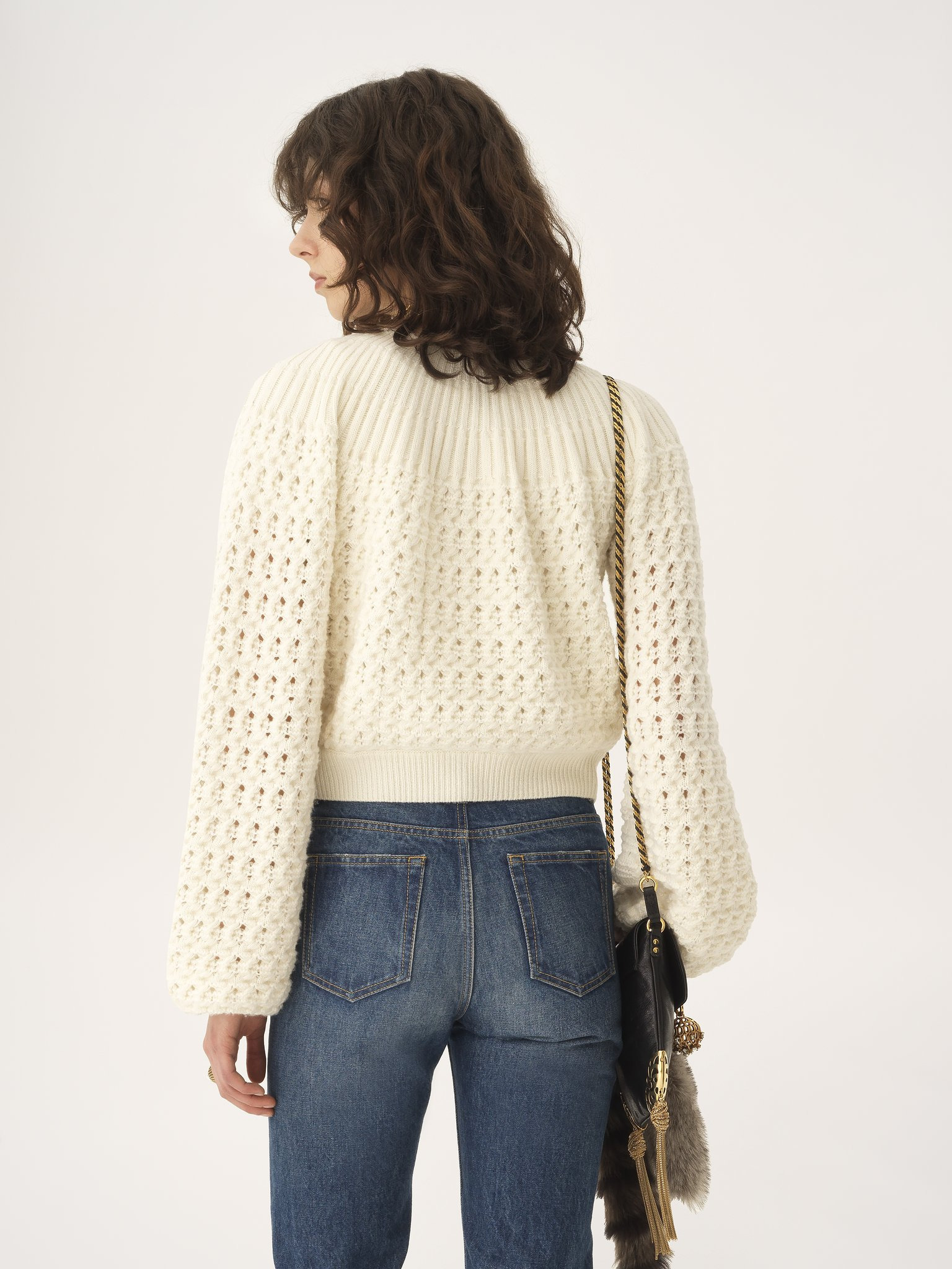 ROUND-NECK CARDIGAN IN A WOOL & CASHMERE KNIT - 5