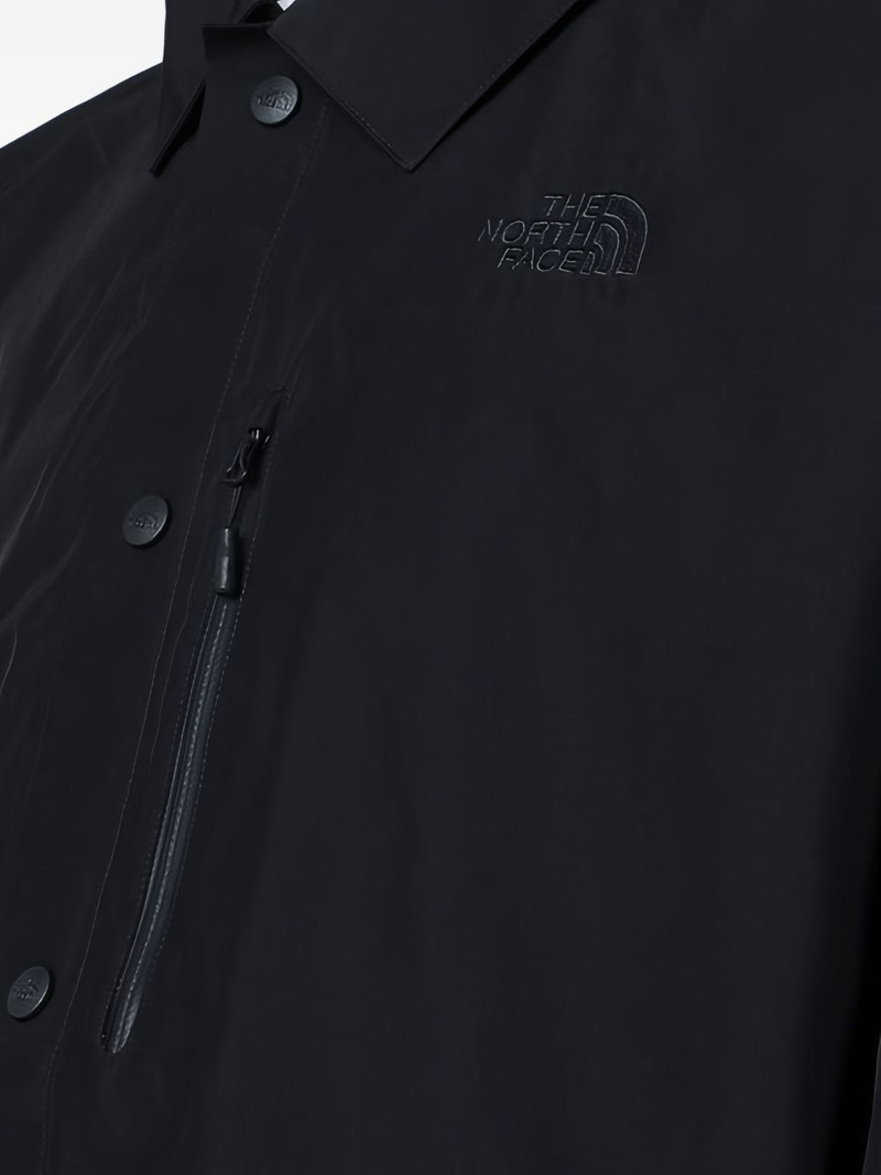 long-sleeve buttoned shirt 4