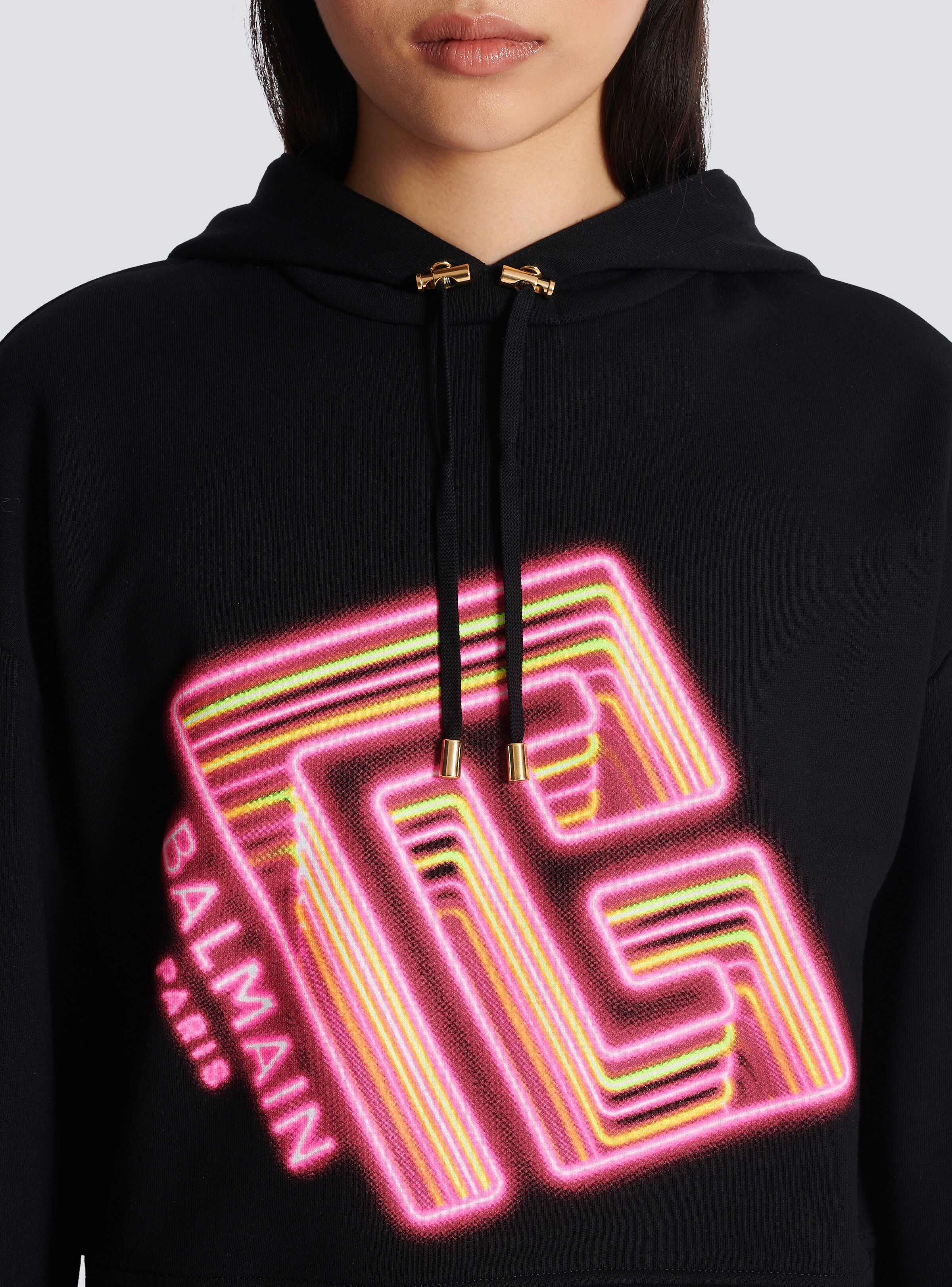 Cropped hoodie with neon printed labyrinth logo - 7