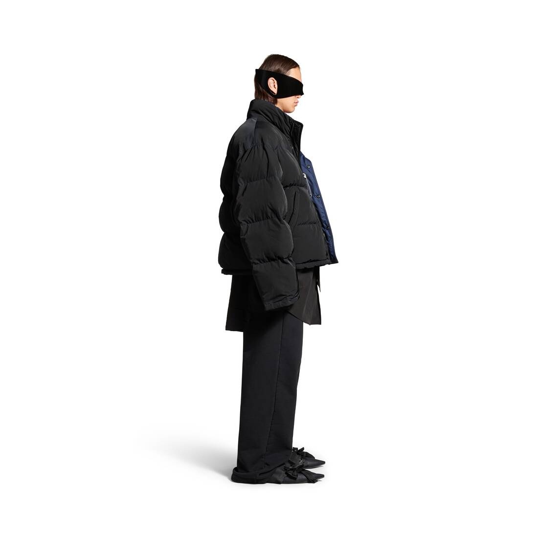 Men's Loop Sports Icon Reversible Puffer in Black - 5