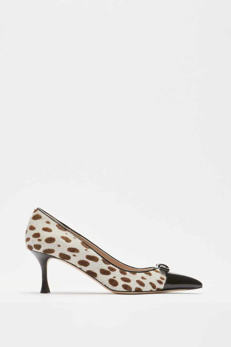 POINTED DÉCOLLETÉ WITH ANIMALIER EFFECT 3