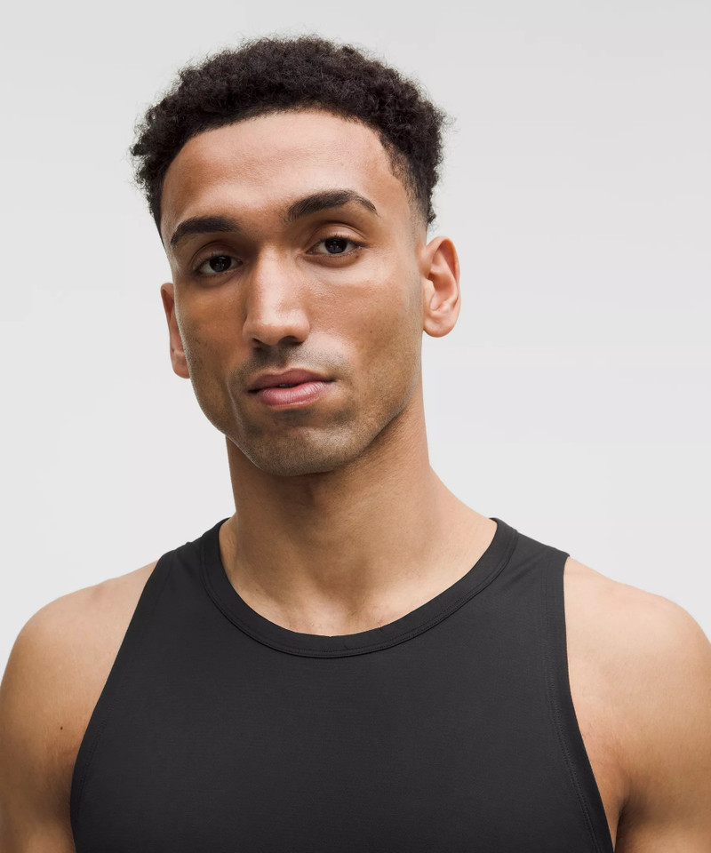 Mile Maker Run Crew Lightweight Tank Top 4