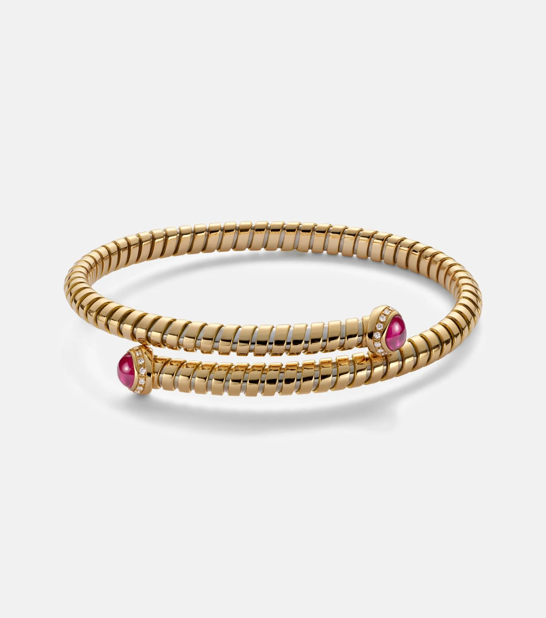 18kt yellow gold bangle with rubies and diamonds - 1