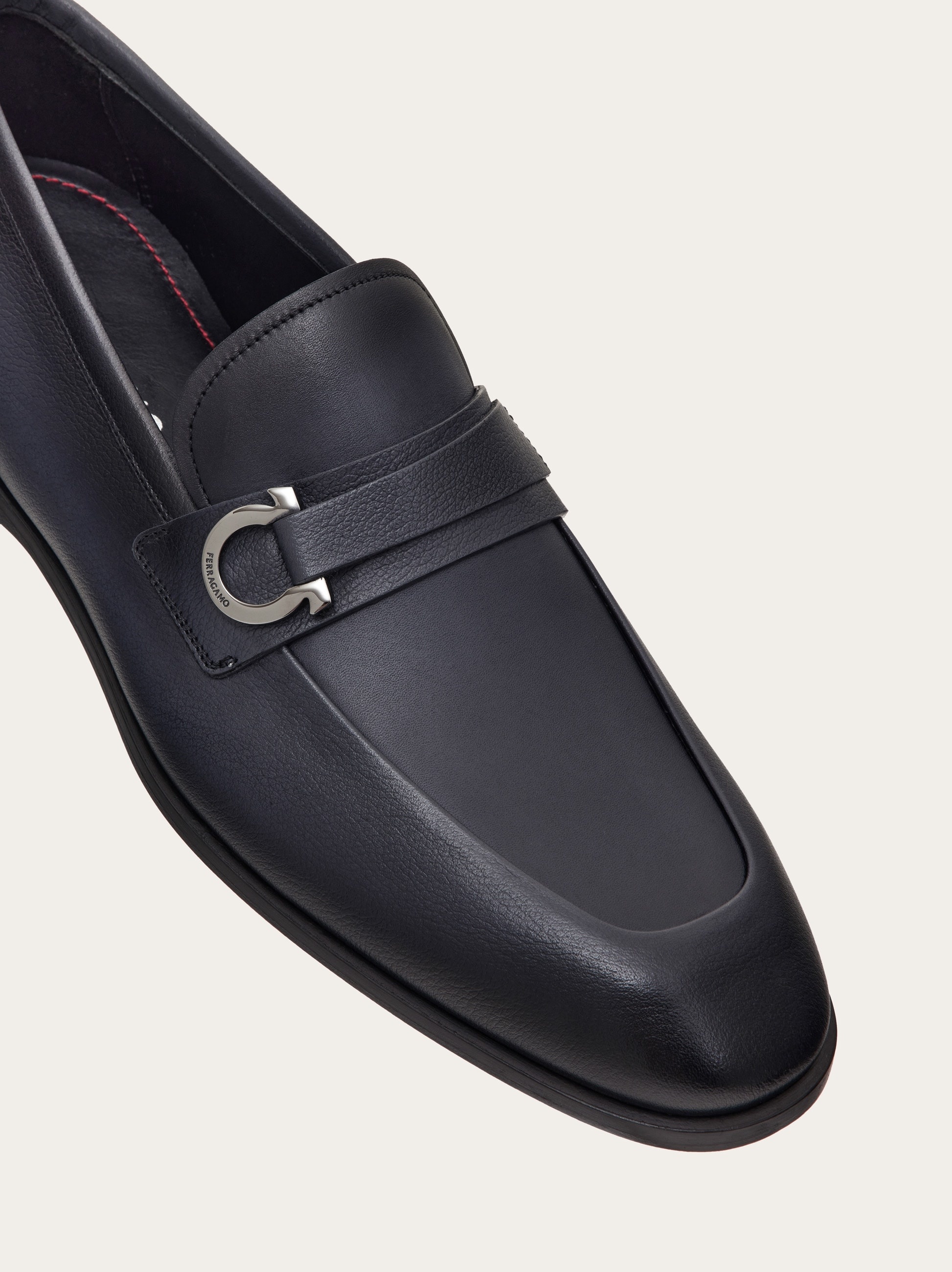 Moccasin with Gancini ornament - 6
