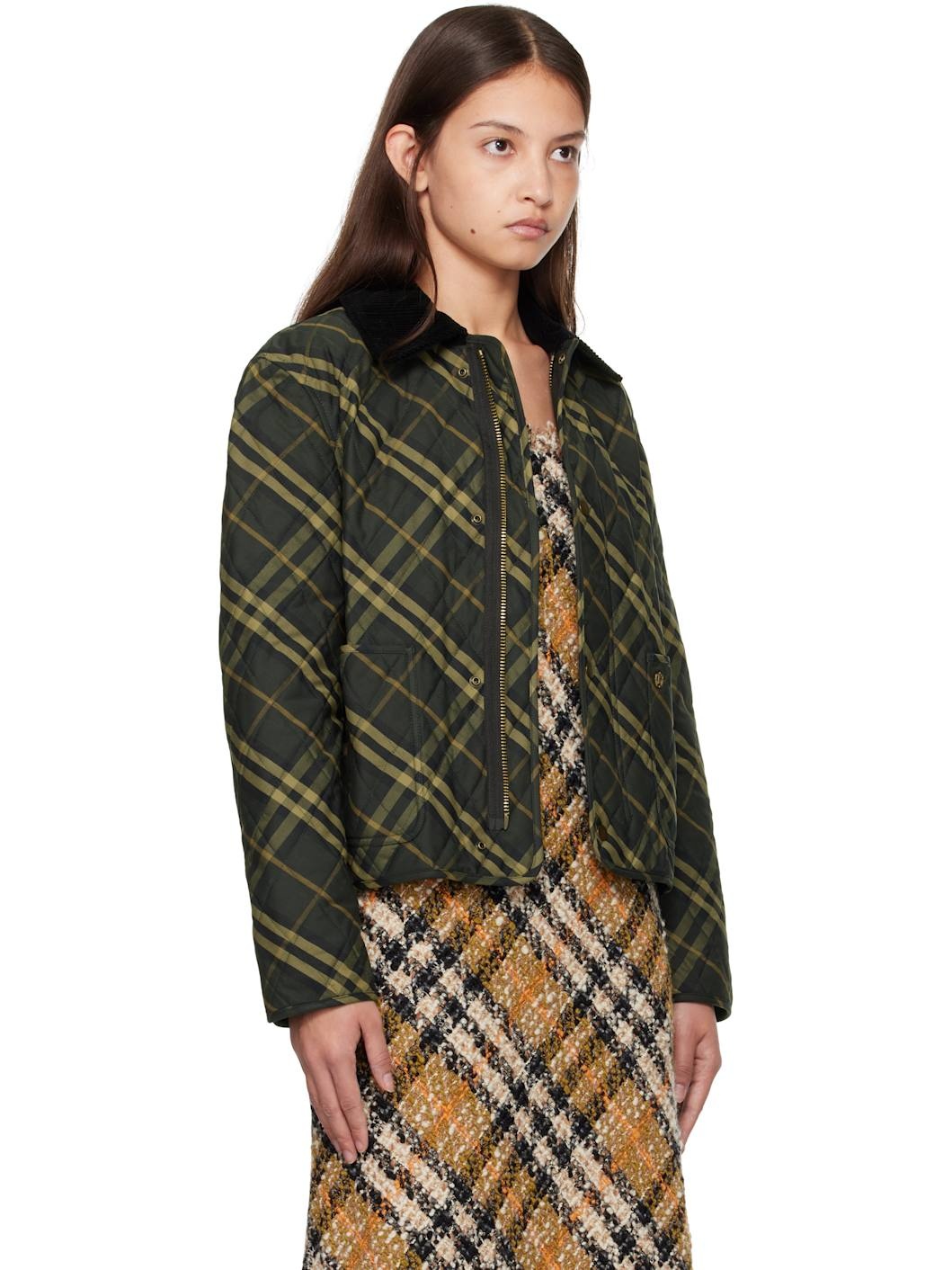 ジャケット Burberry Cropped Check Quilted Barn Jacket Burberry Cropped Check Quilted Barn Jacket | labelsfashion