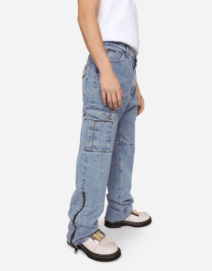 Oversize light blue wash jeans - 4