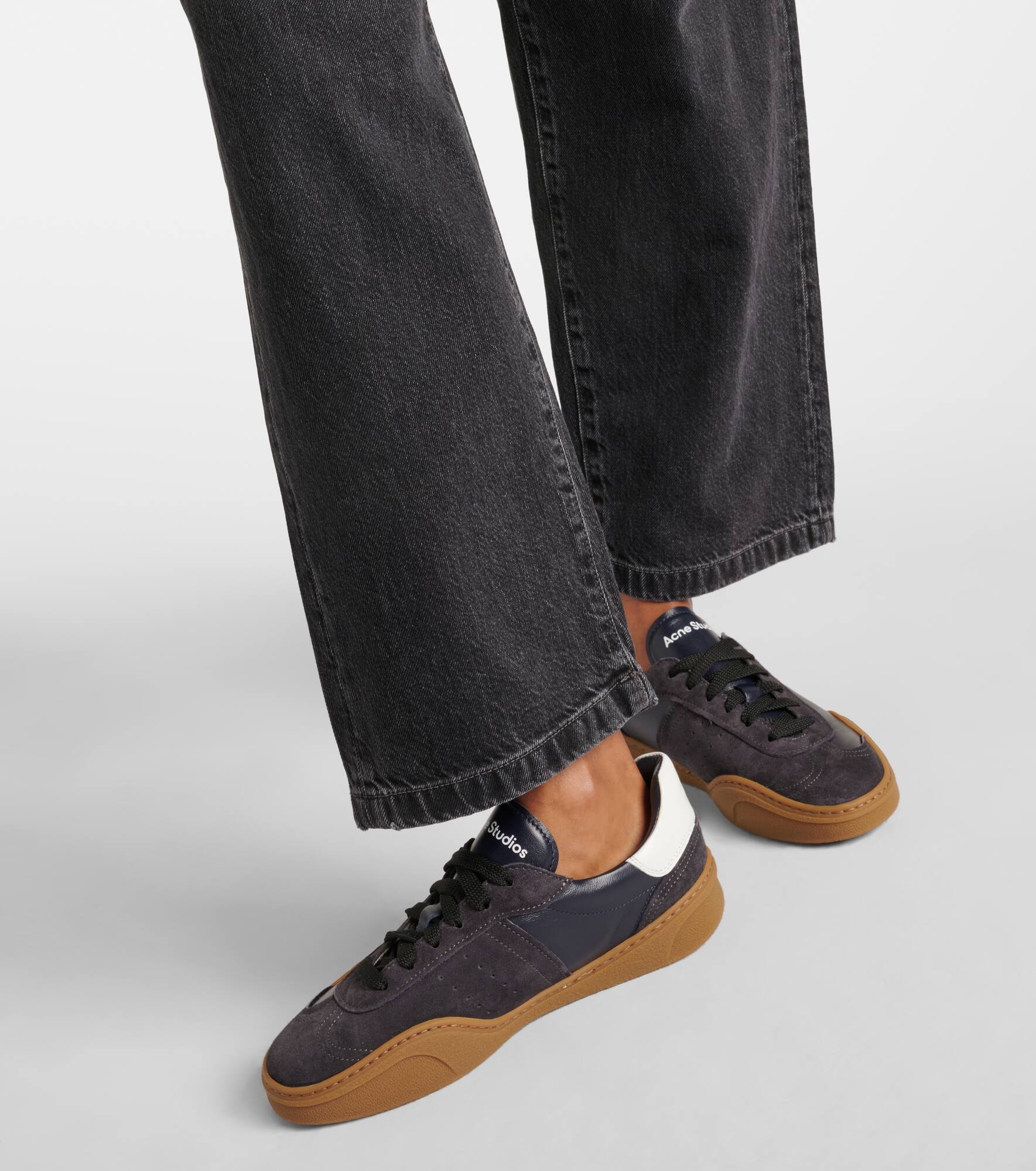 Logo suede-trimmed sneakers - 4