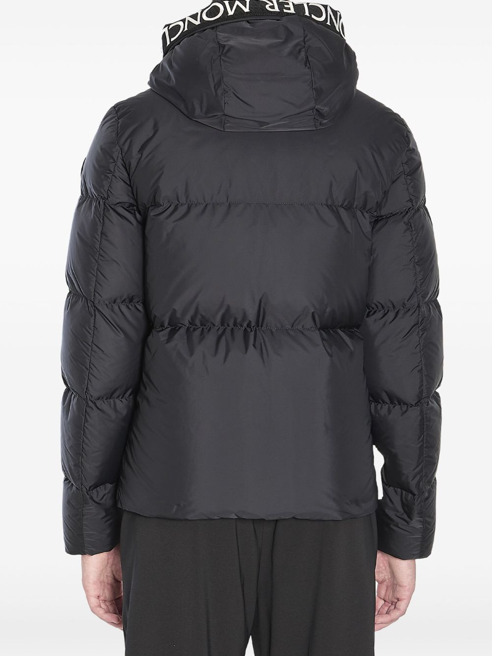 logo-trimmed puffer jacket - 5