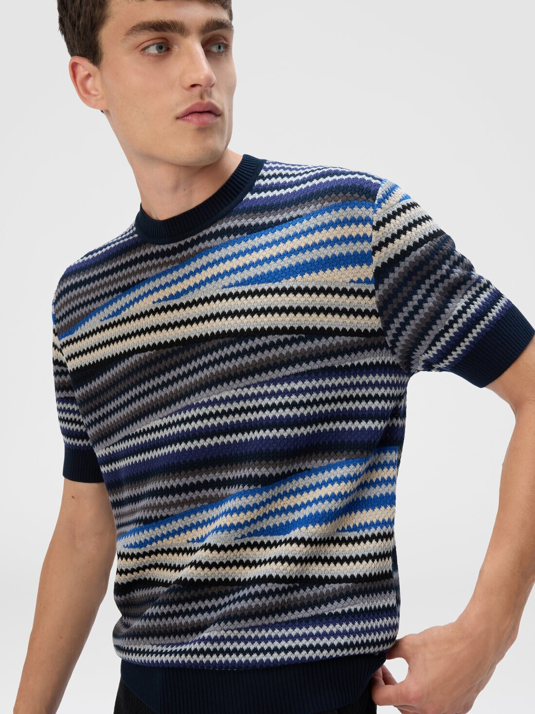Short Sleeve T-Shirt with Striped Micro Zigzag - 4