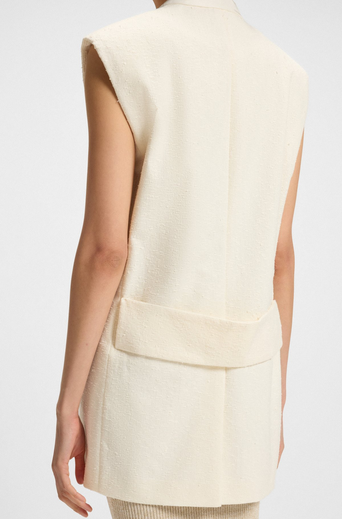 RELAXED-FIT SLEEVELESS BLAZER IN ITALIAN BOUCLÉ - 6