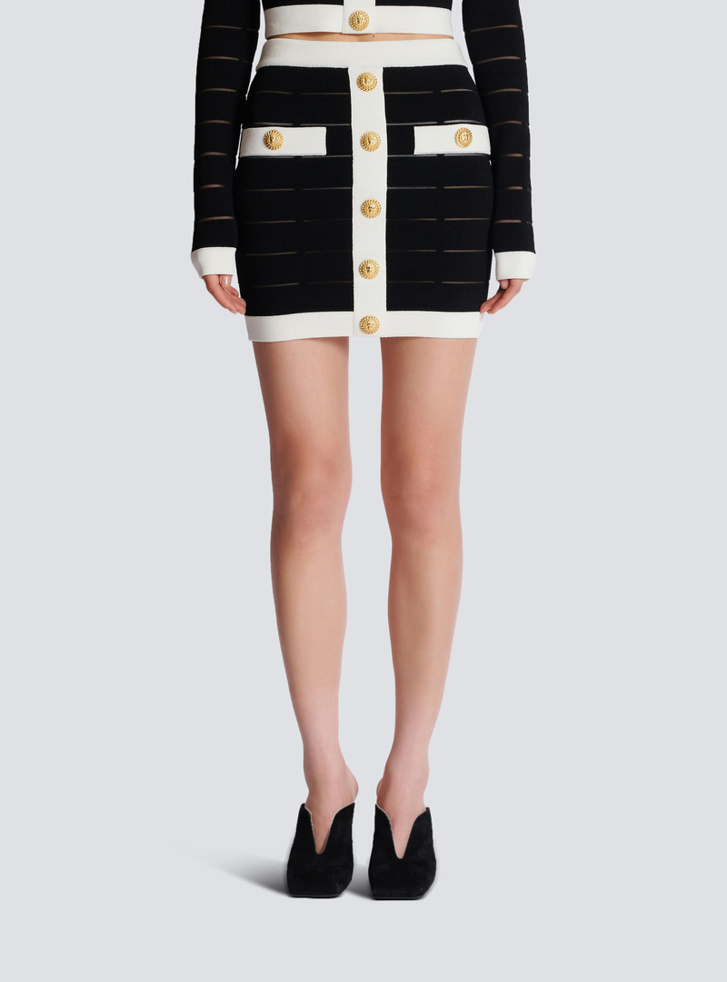 Two-tone buttoned knit skirt 5