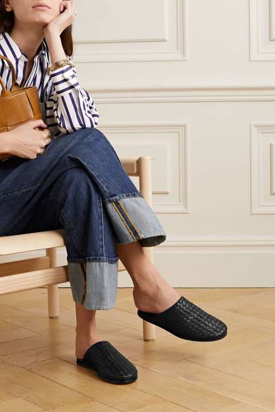 Bottega Veneta Intrecciato leather slippers outlook