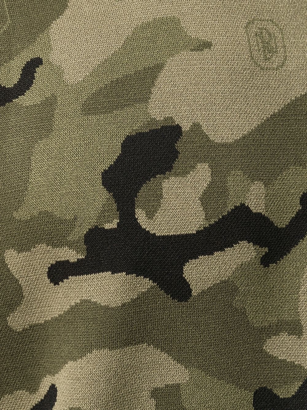 camouflage-pattern T-shirt - 5