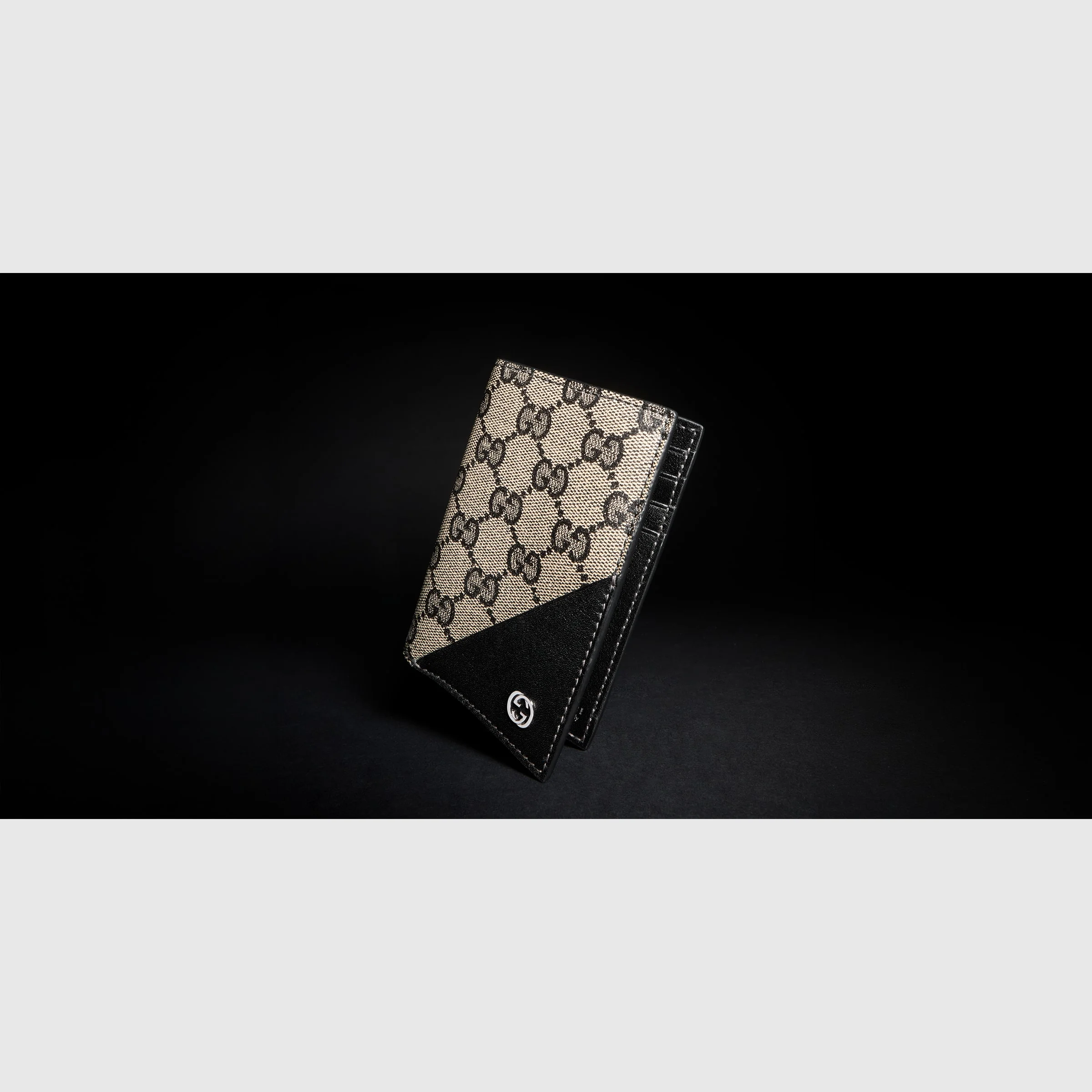 Card case wallet with Interlocking G - 1