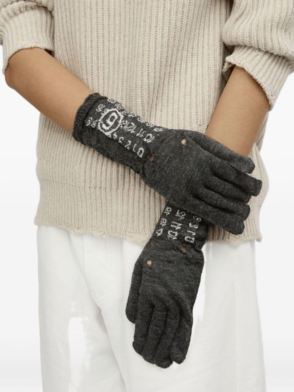 numbers-motif gloves - 4