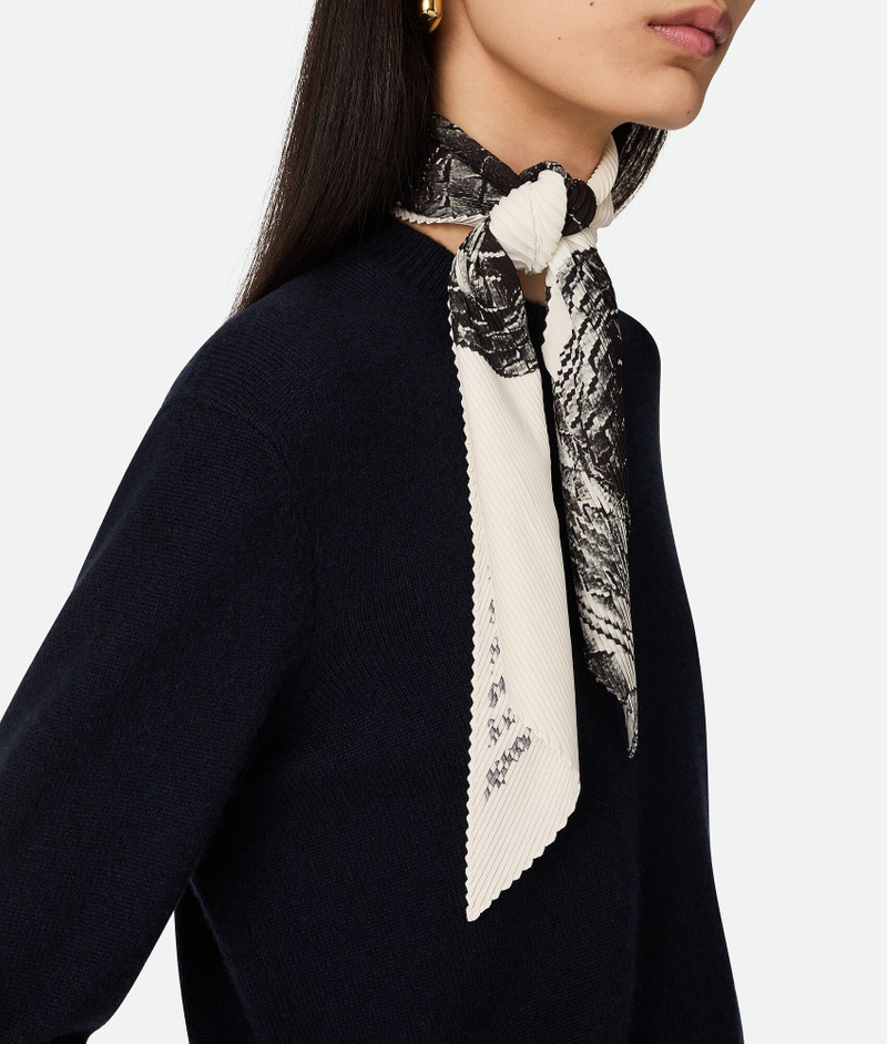 Bottega Veneta Plissé Printed Foulard outlook