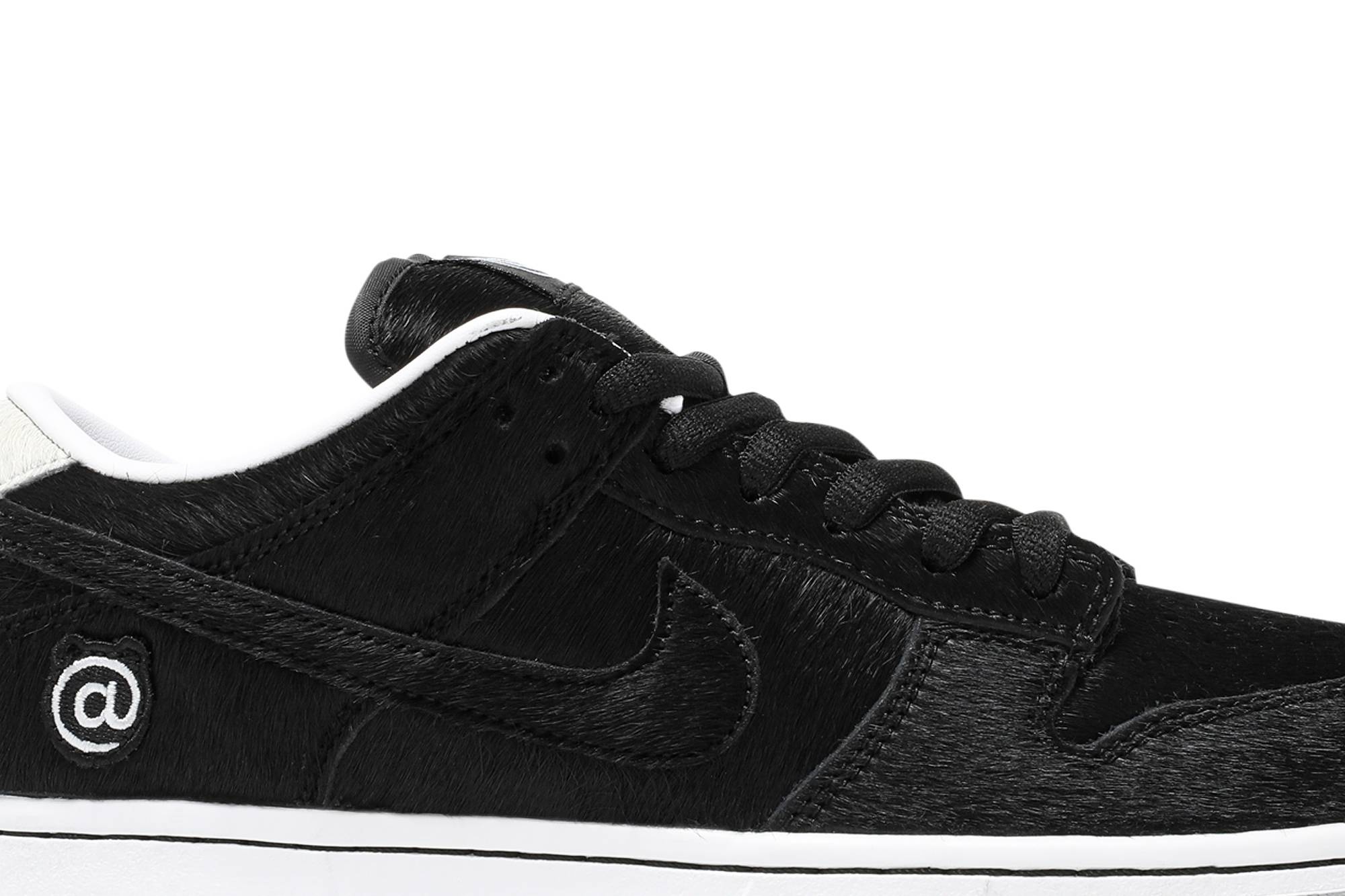 Medicom Toy x Dunk Low SB 'BE@RBRICK' - 2