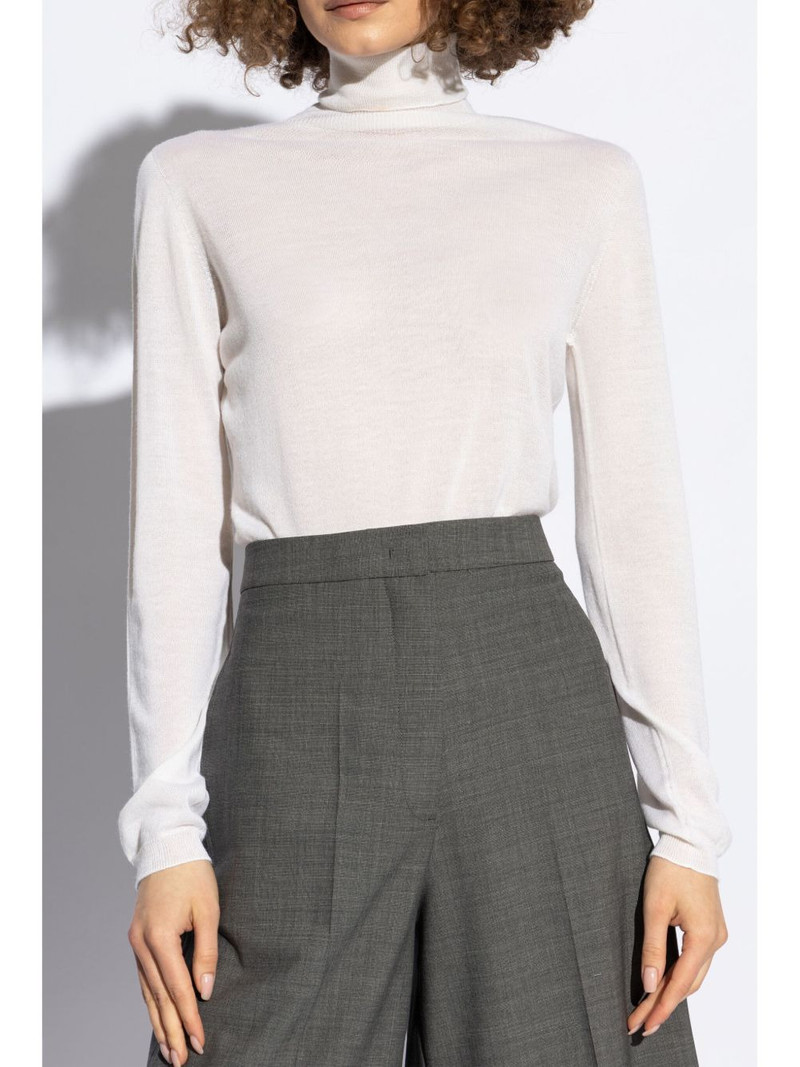 roll-neck sweater 3