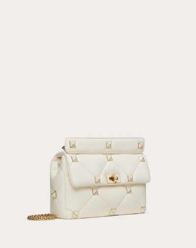 Valentino LARGE ROMAN STUD THE SHOULDER BAG IN NAPPA WITH CHAIN AND ENAMELED STUDS outlook