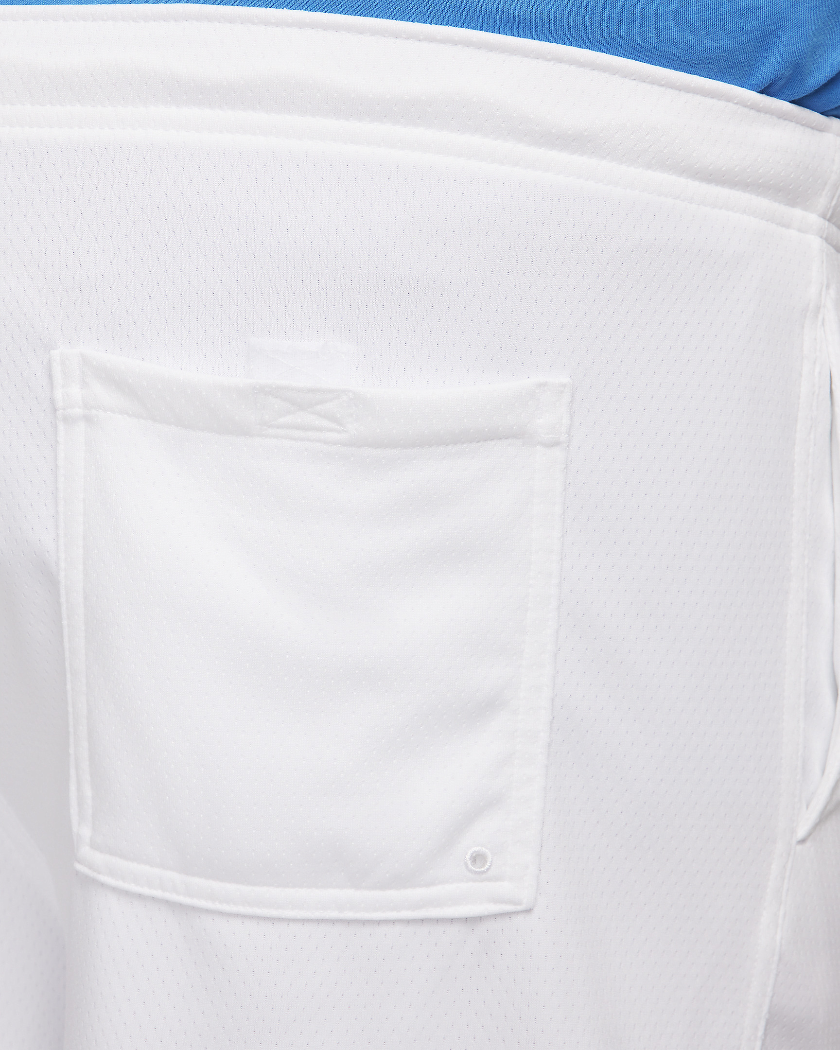 Nike Club Men's Mesh Flow Shorts - 13