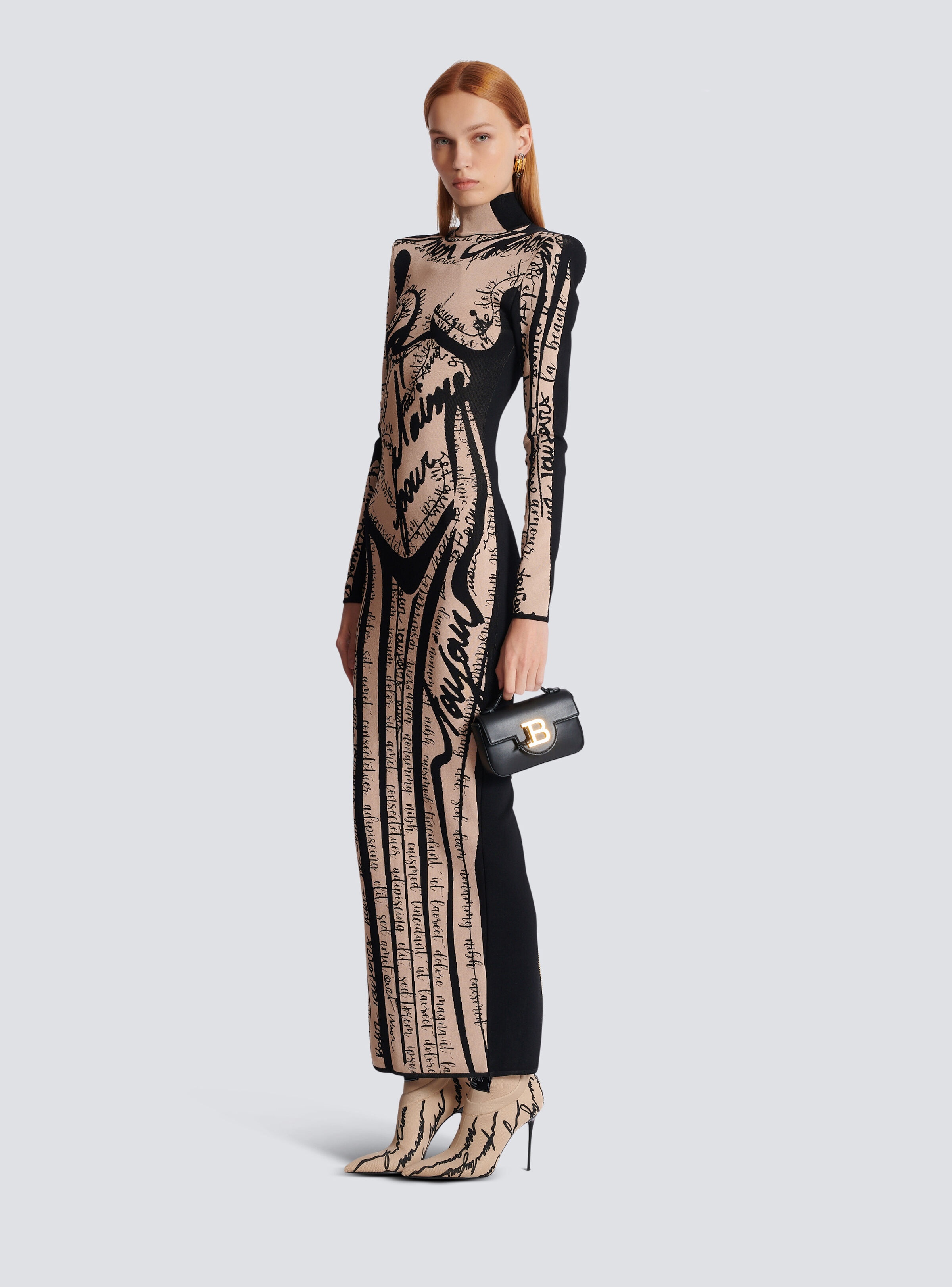 Long knit dress with body motif - 2