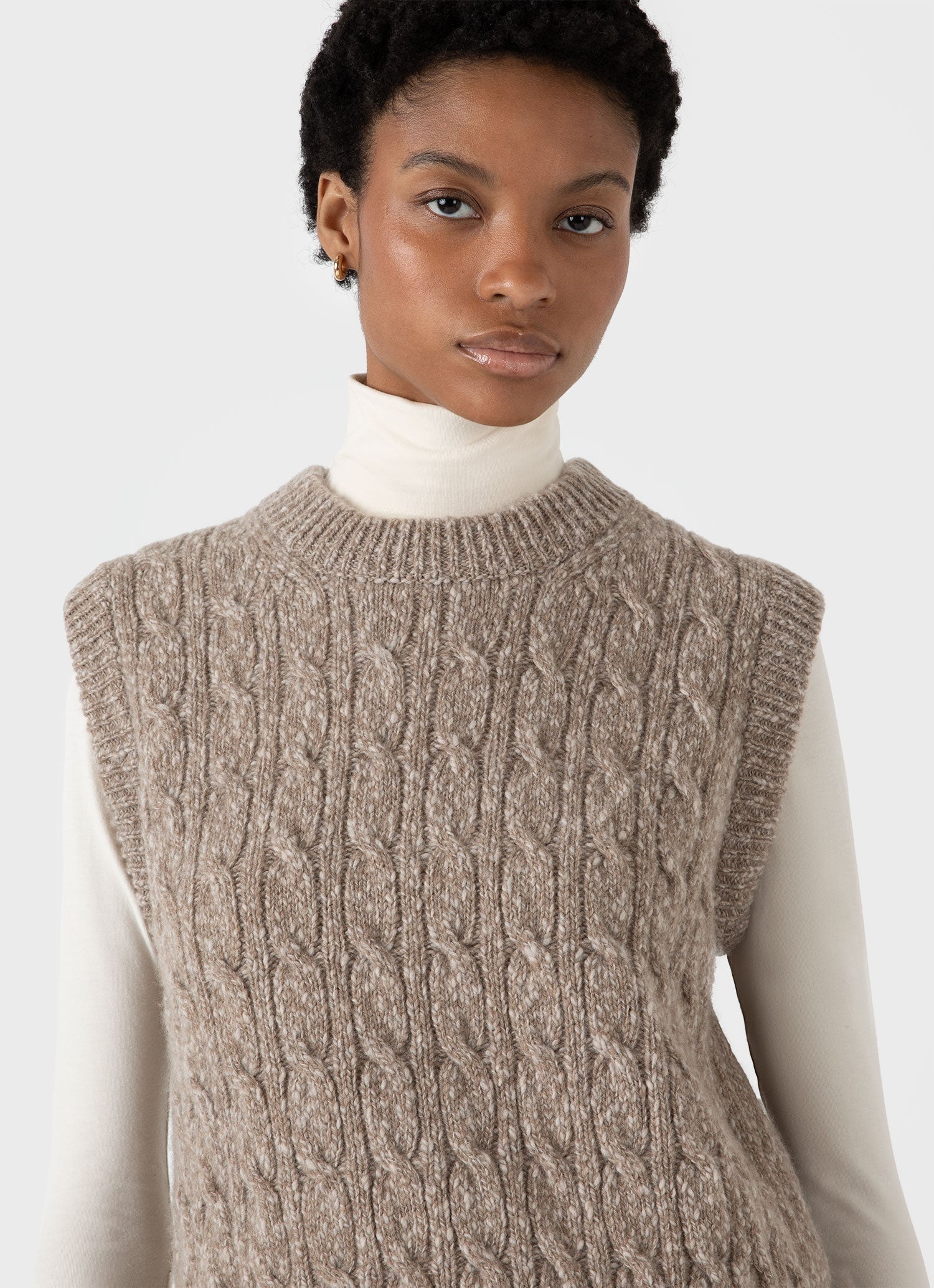 Cable Knit Vest - 4
