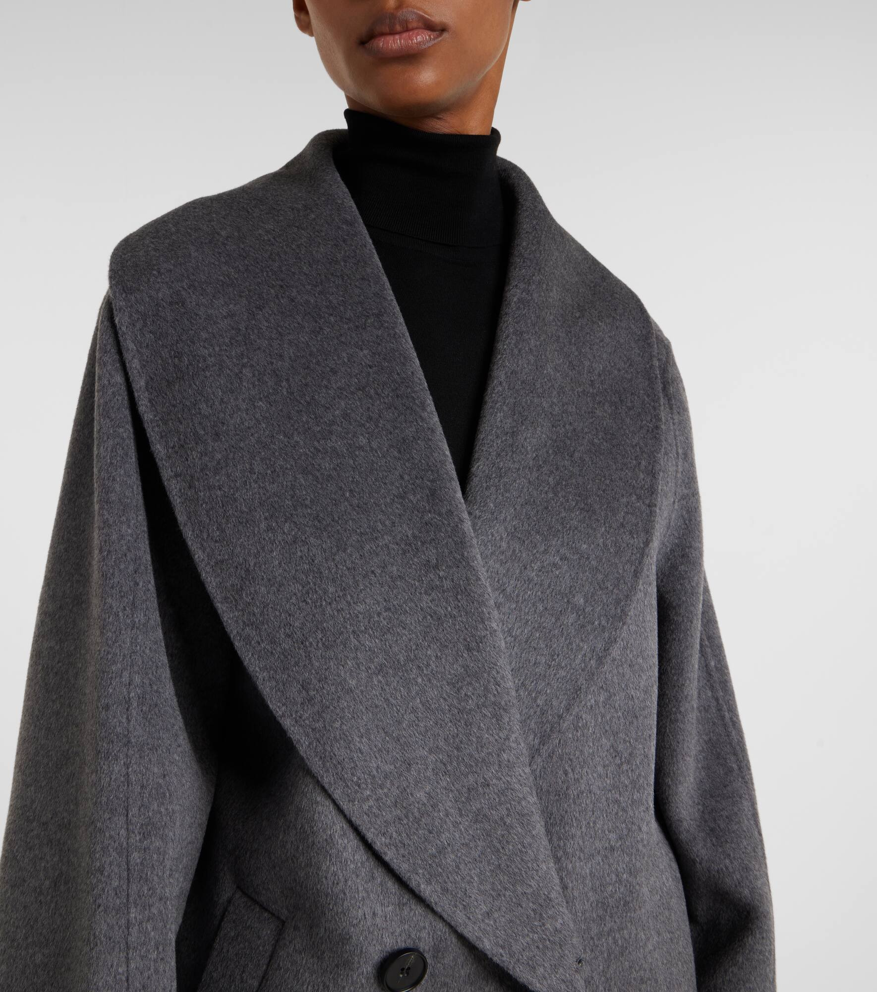 Scarf-detail wool and cashmere coat - 4
