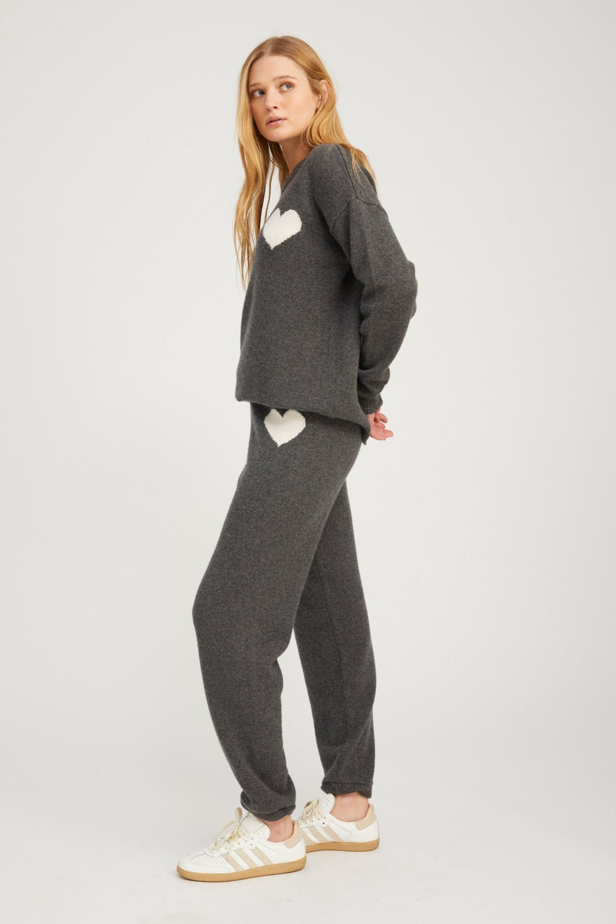 GREY CASHMERE HEART LOGO SWEATSHIRT - 3