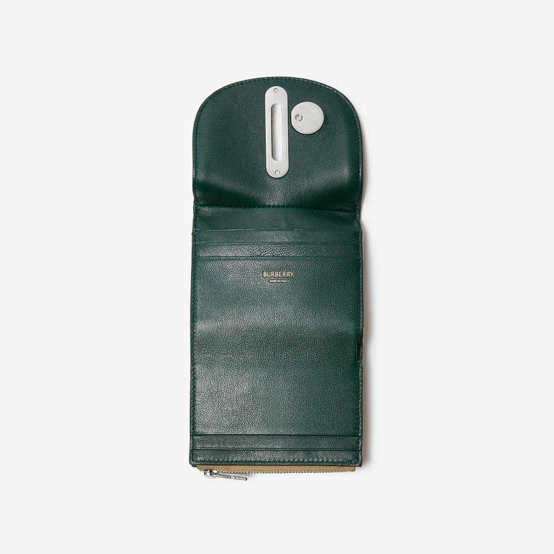 Burberry Rocking Horse Wallet outlook