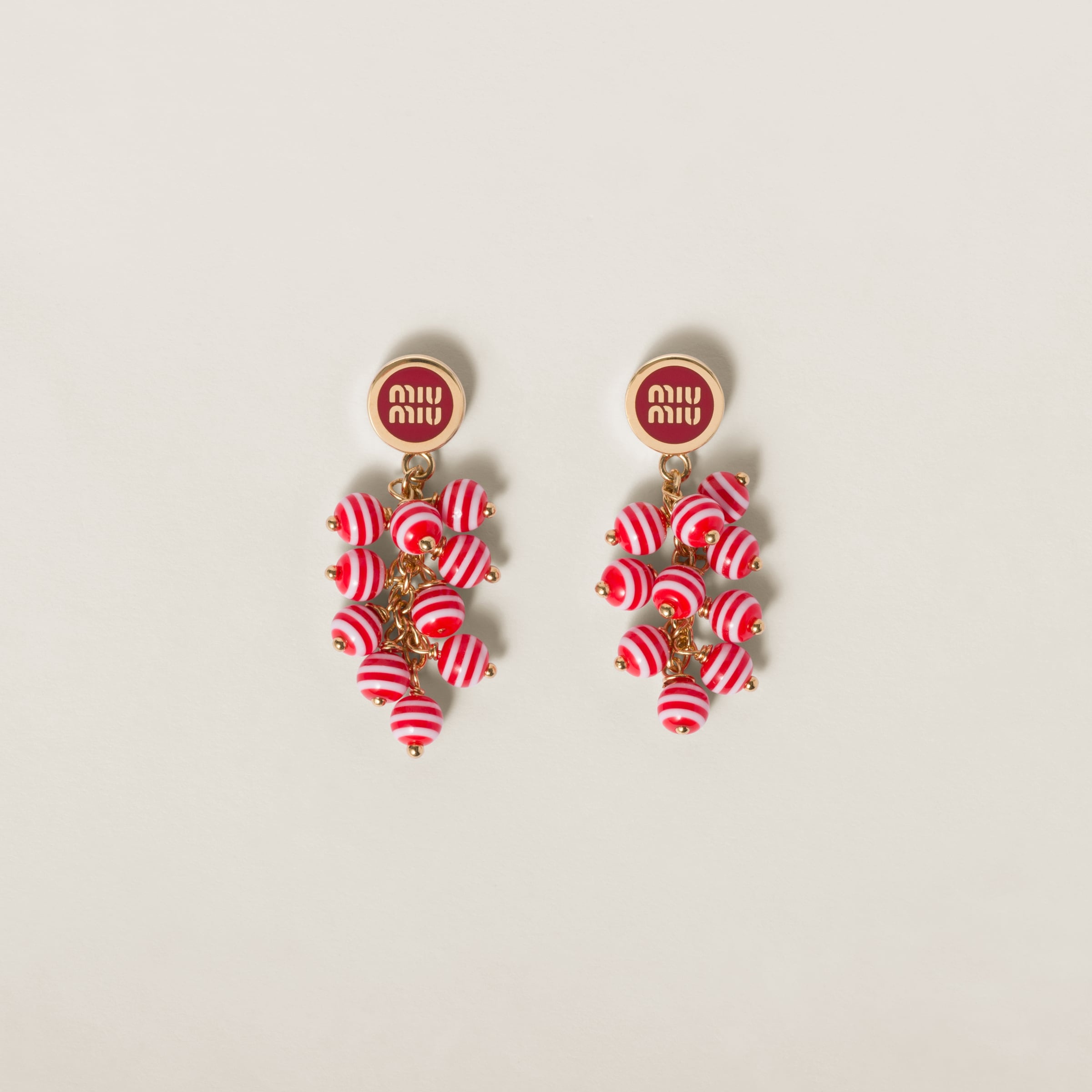 Metal earrings with synthetic pearls 1