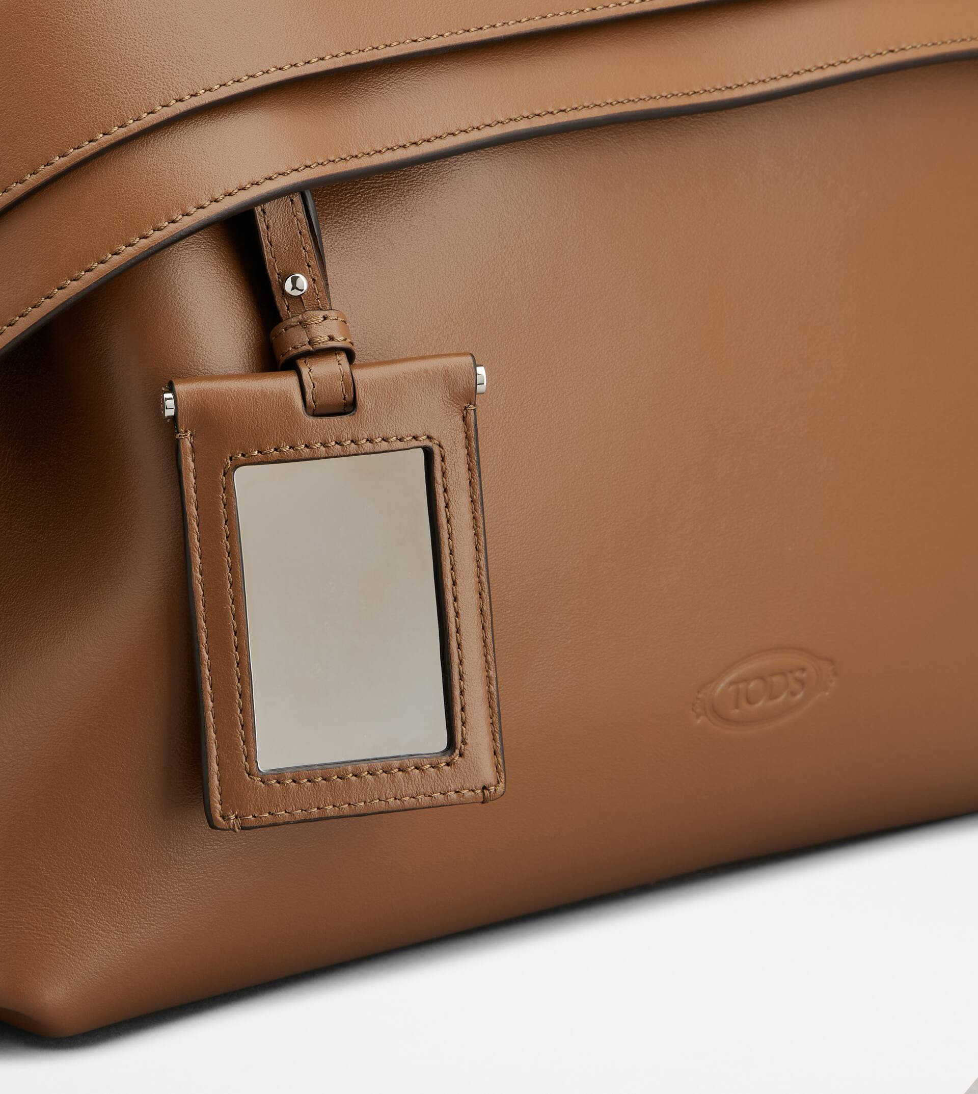 TOD'S WAVE BAG IN LEATHER MEDIUM - BROWN - 6