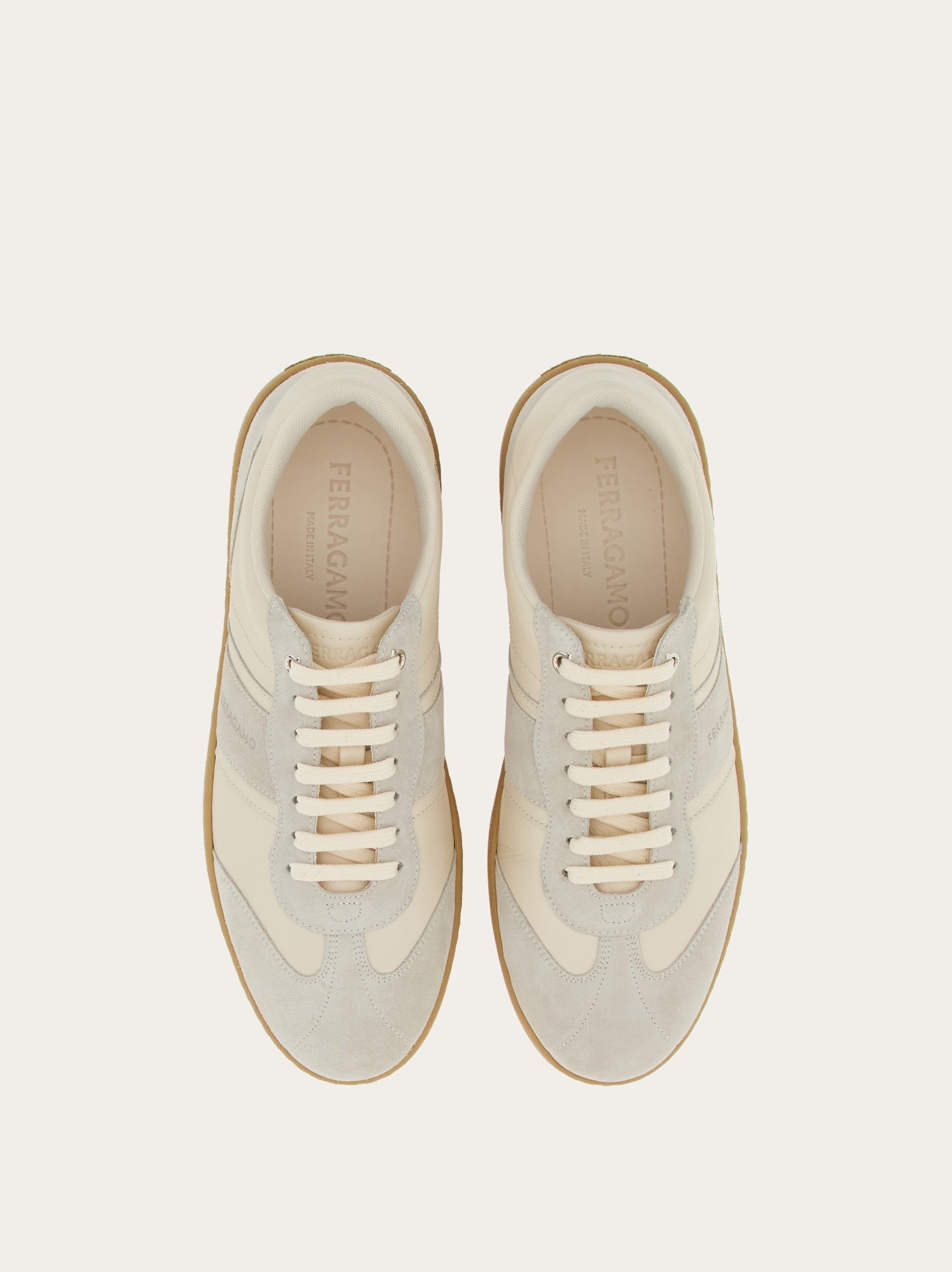 Low top sneaker with signature - 2