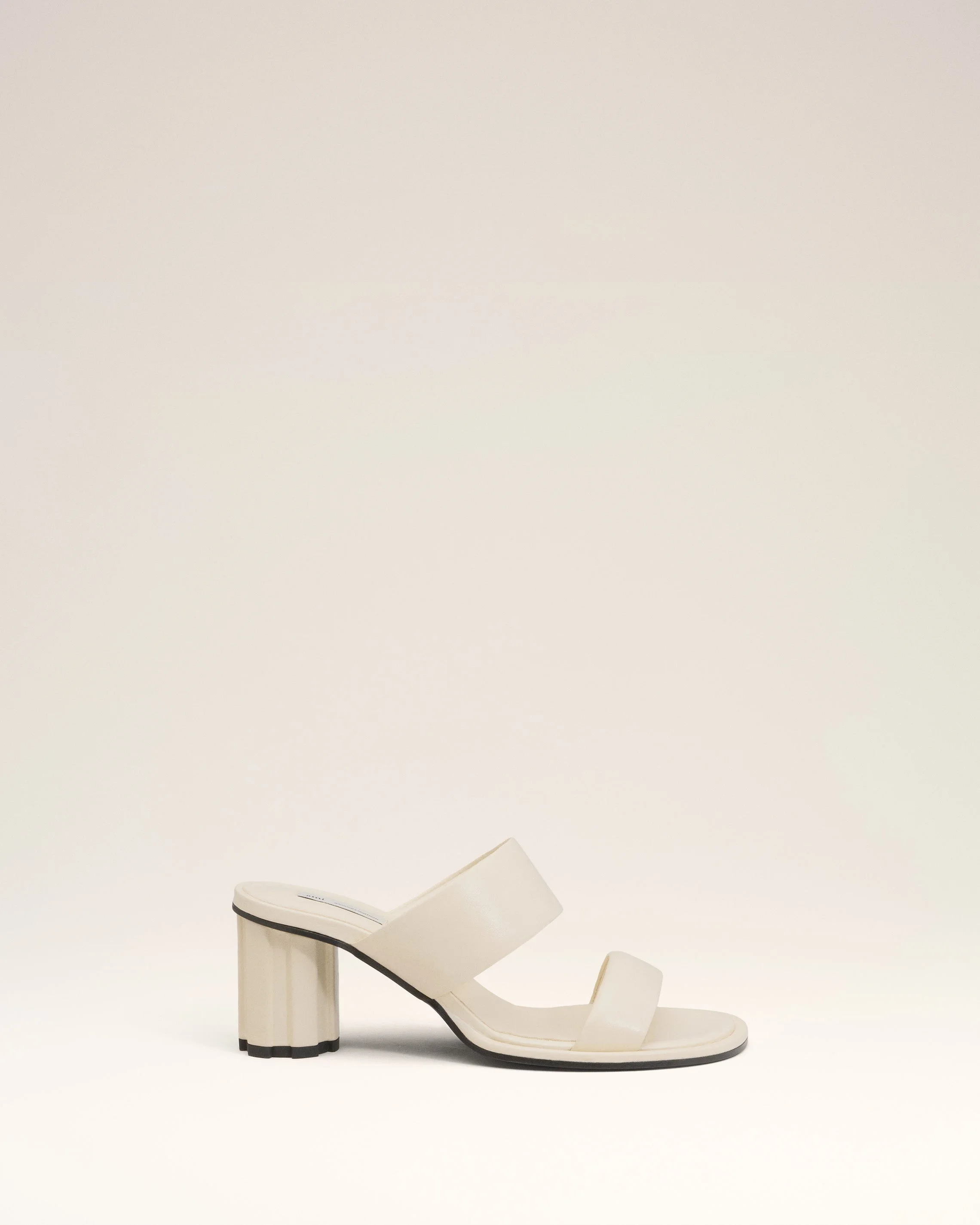 BEIGE LEATHER PIANO SANDALS - 1