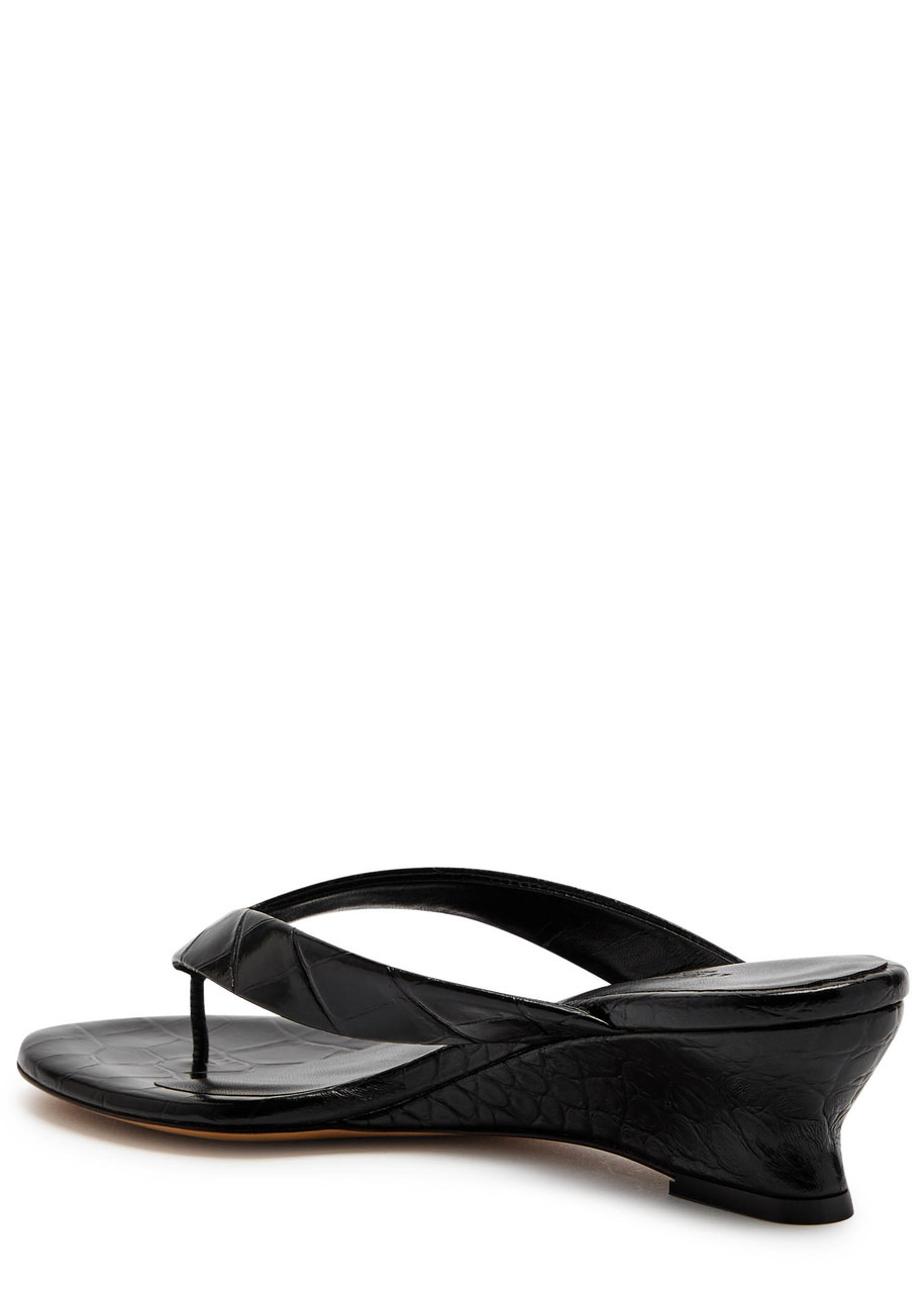 LE Monde Beryl 50 Crocodile-effect Leather Thong Wedge Sandals - 2