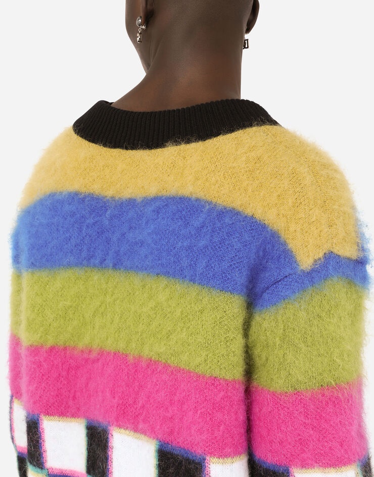 Jacquard V-neck sweater with multi-color glitch design - 5