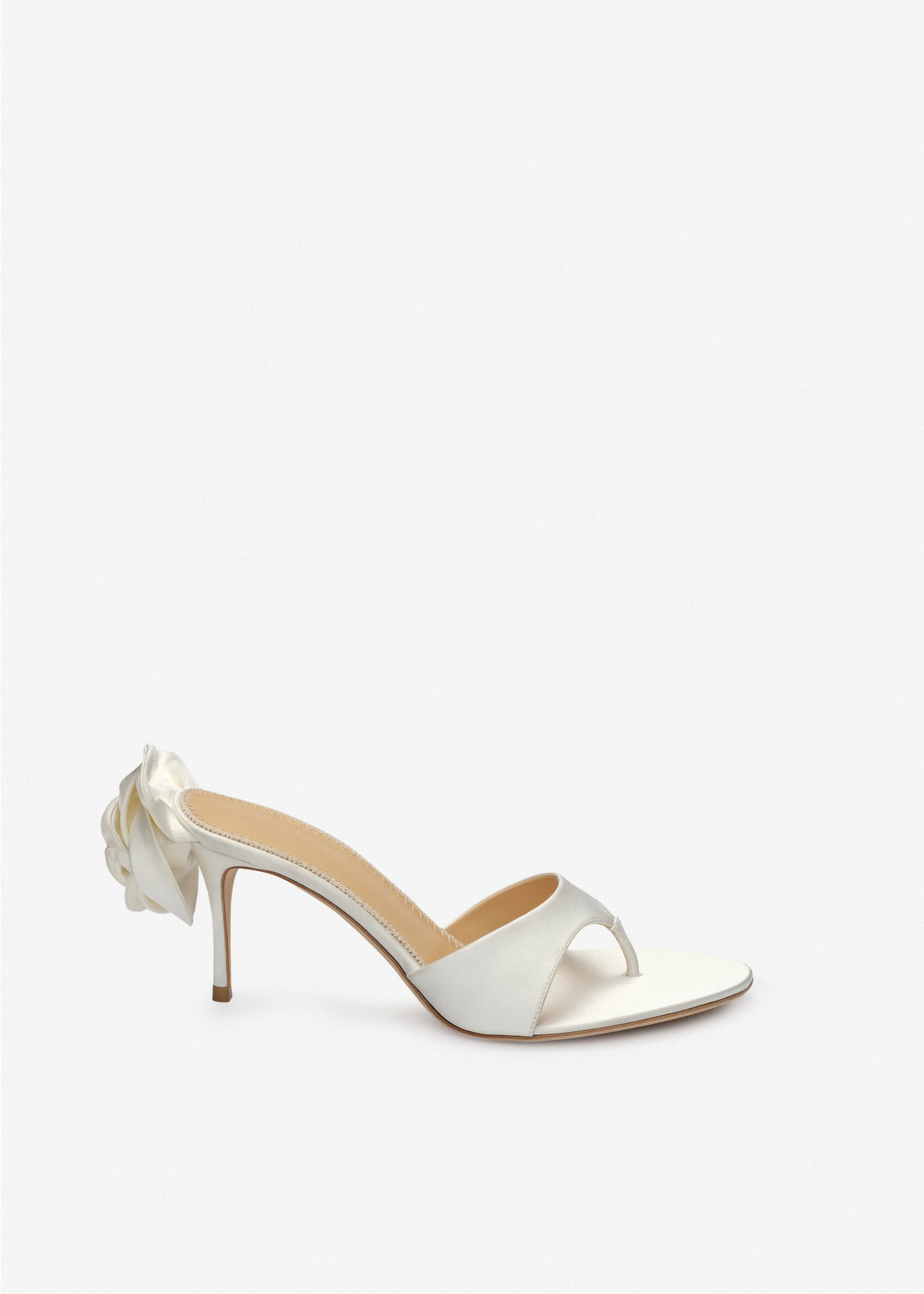 Satin thong sandals with flower in cream - 1