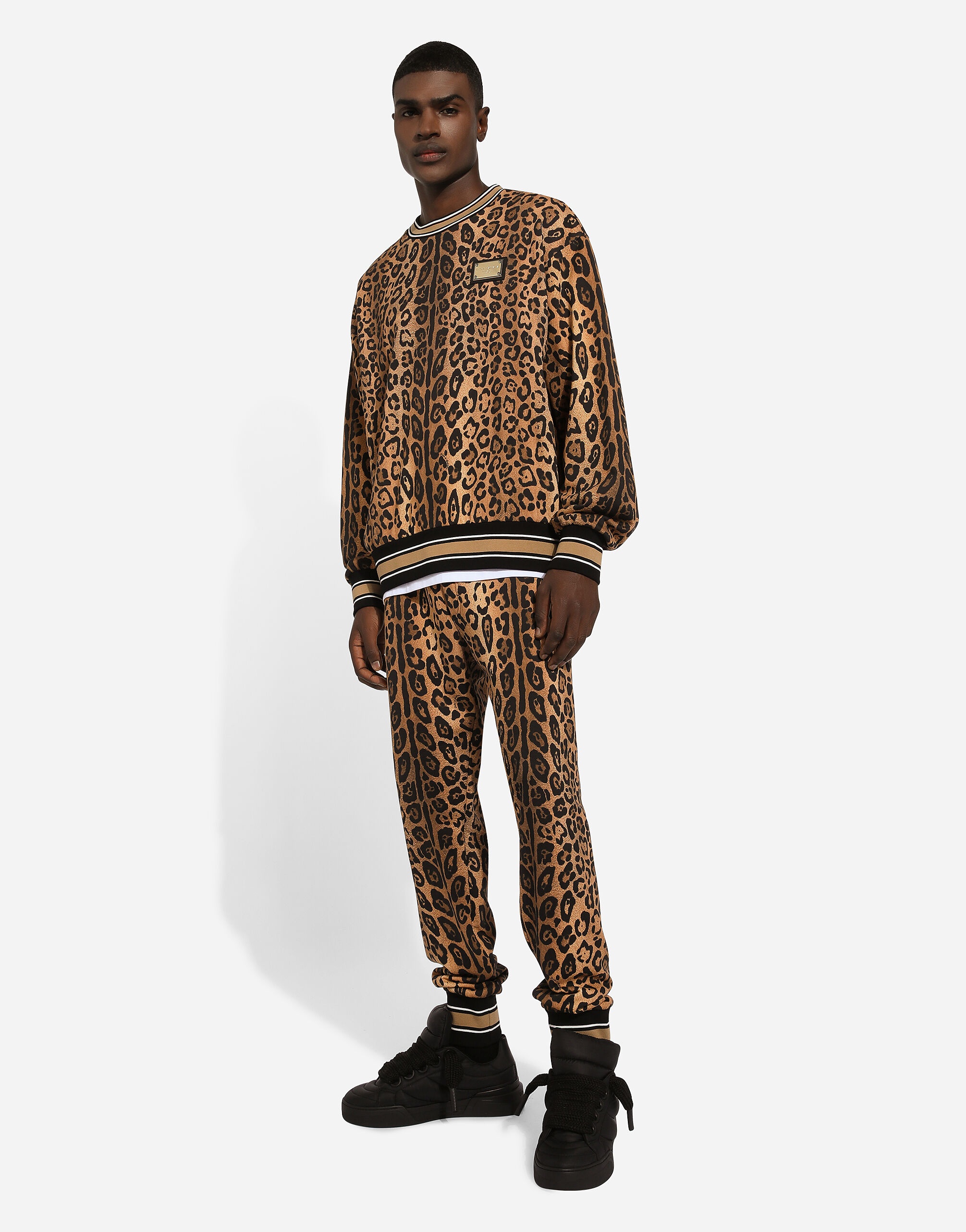 Round-neck sweatshirt with leopard-print Crespo and tag - 5