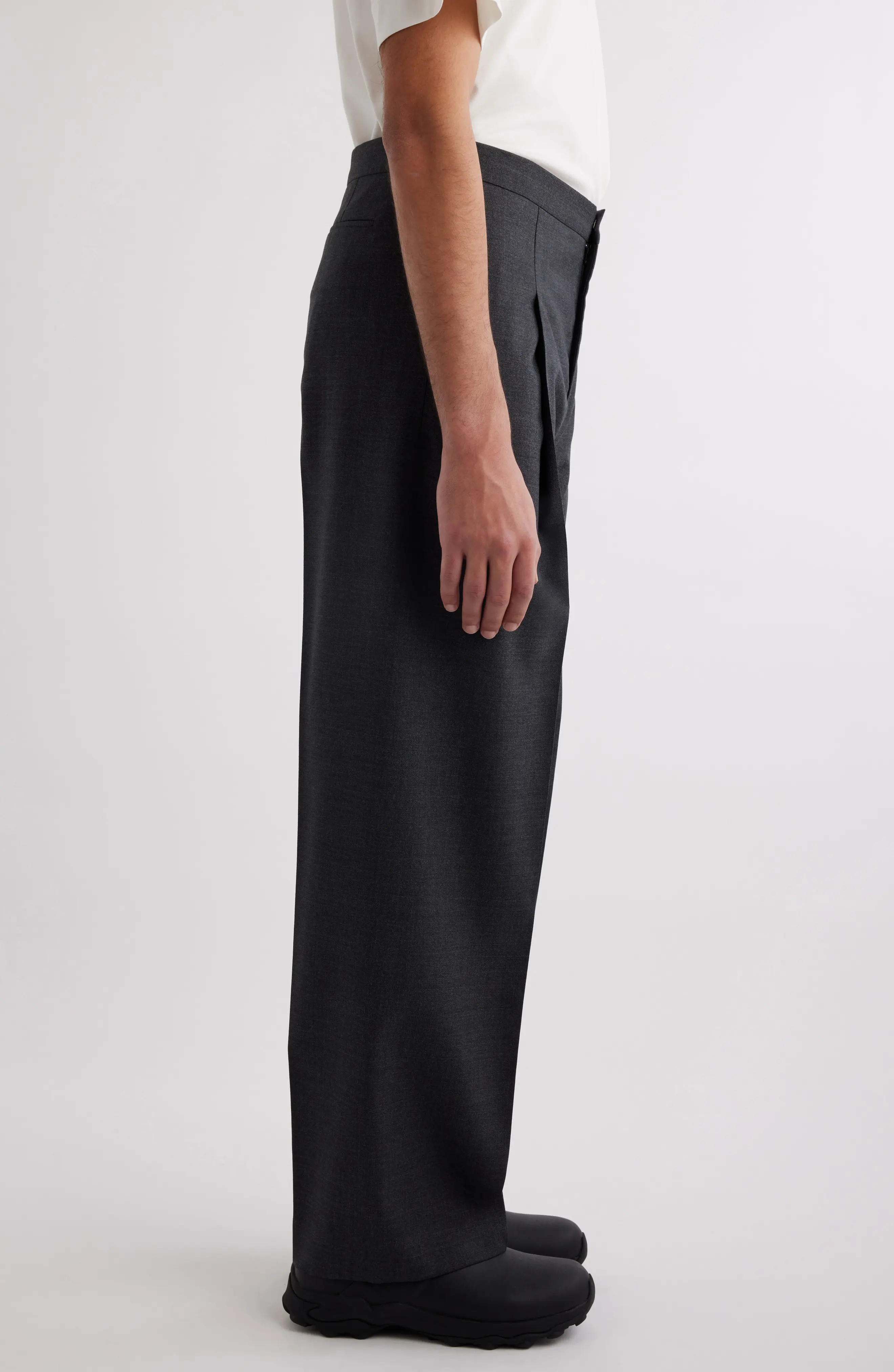 【関税＆送料込み】Givenchy Pleated Wool Trousers Clothing Givenchy Pleated Wool Pants | nordstrom | REVERSIBLE