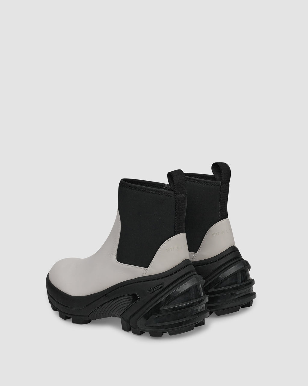MID BOOT WITH VIBRAM SOLE - 4