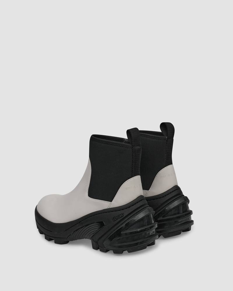 MID BOOT WITH VIBRAM SOLE 4