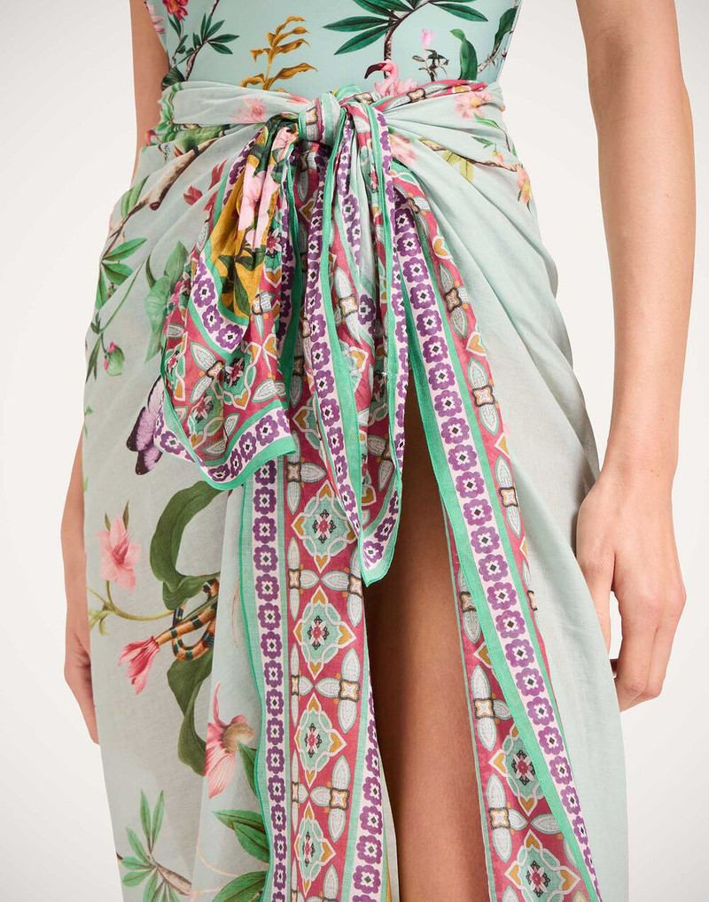 La DoubleJ Pareo outlook