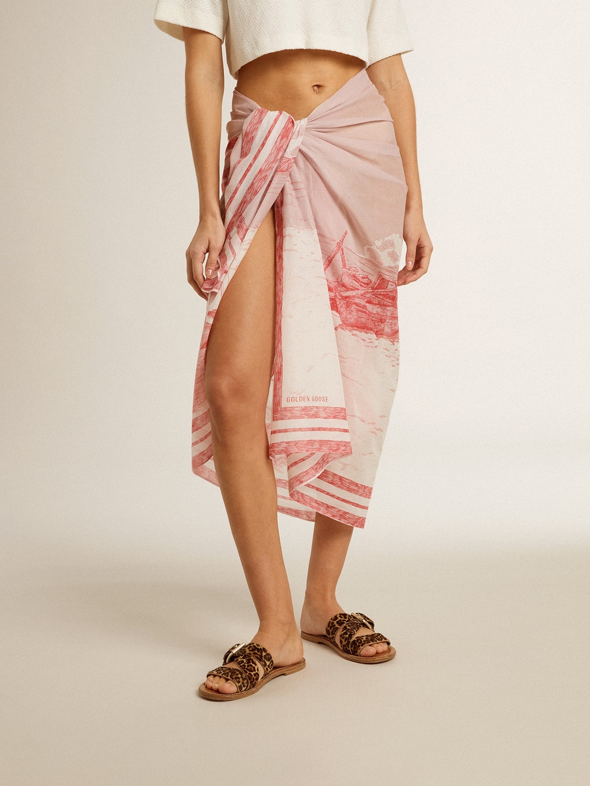 Sarong in cotton voile with all-over cream and red print - 2