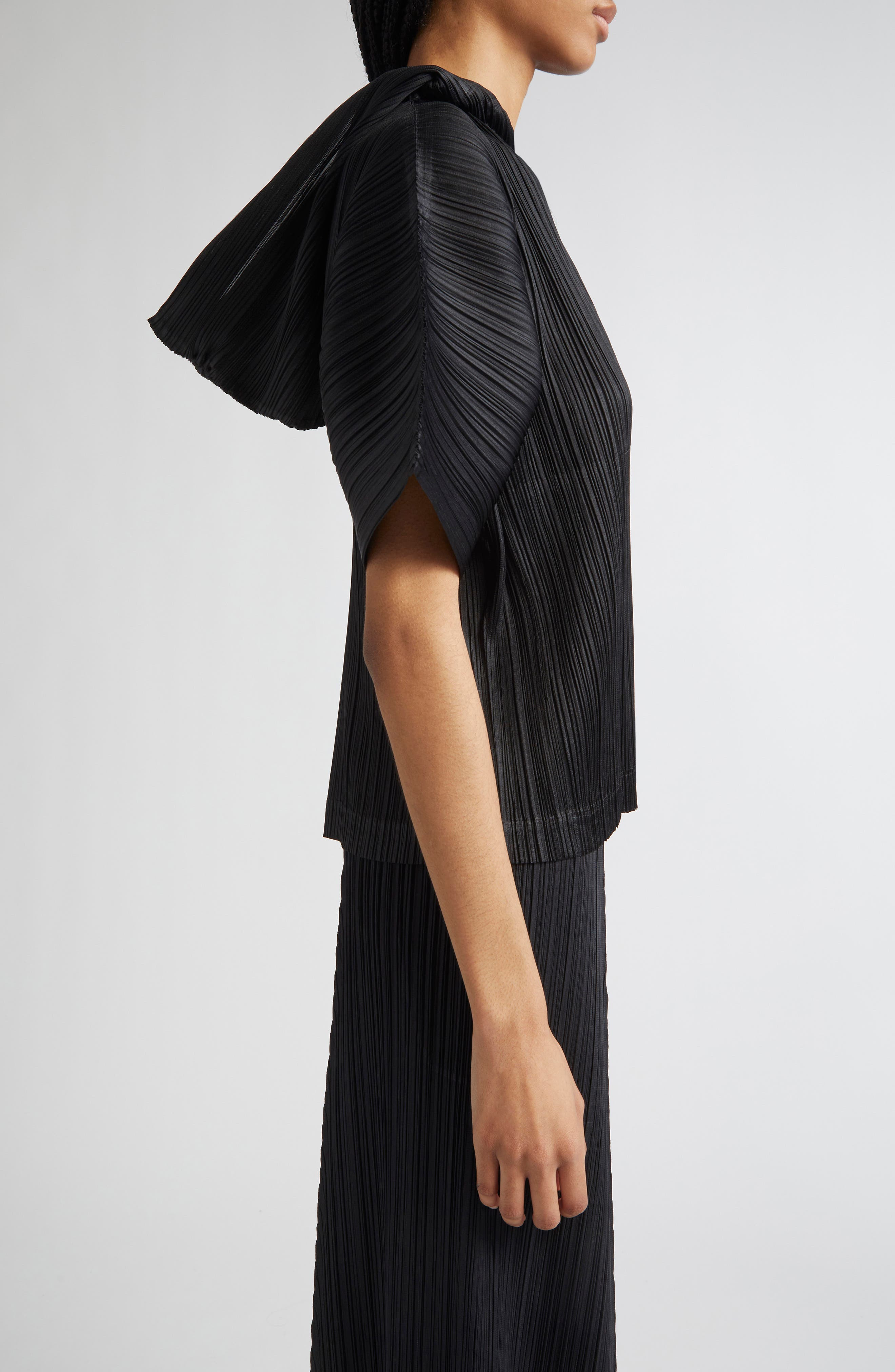 Pleats Please Issey Miyake Monthly Colors August Pleated Short Sleeve Hoodie in Black at Nordstrom - 4