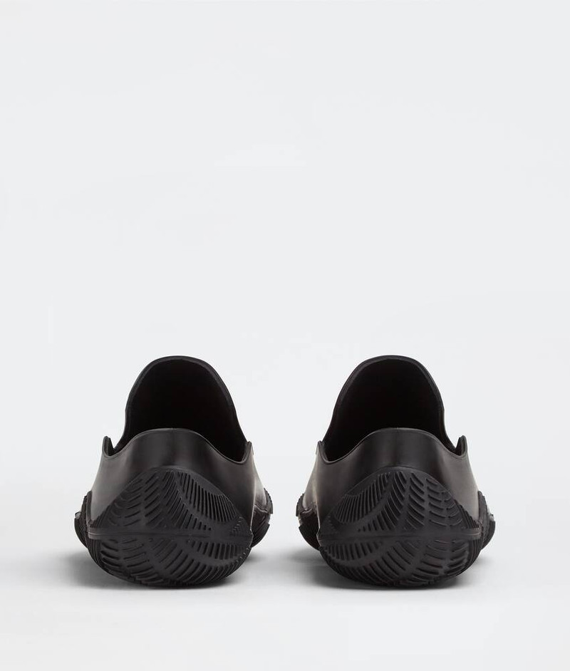 Bottega Veneta climber outlook
