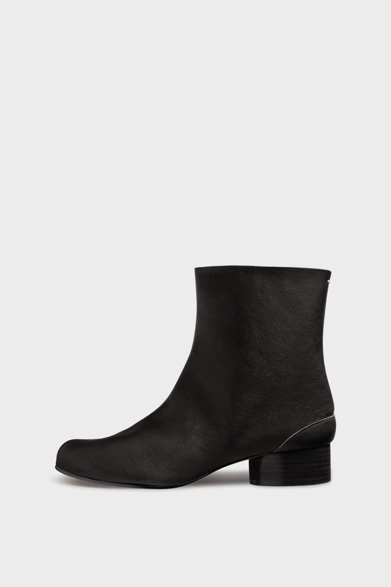 Maison Margiela Tabi ankle boots outlook