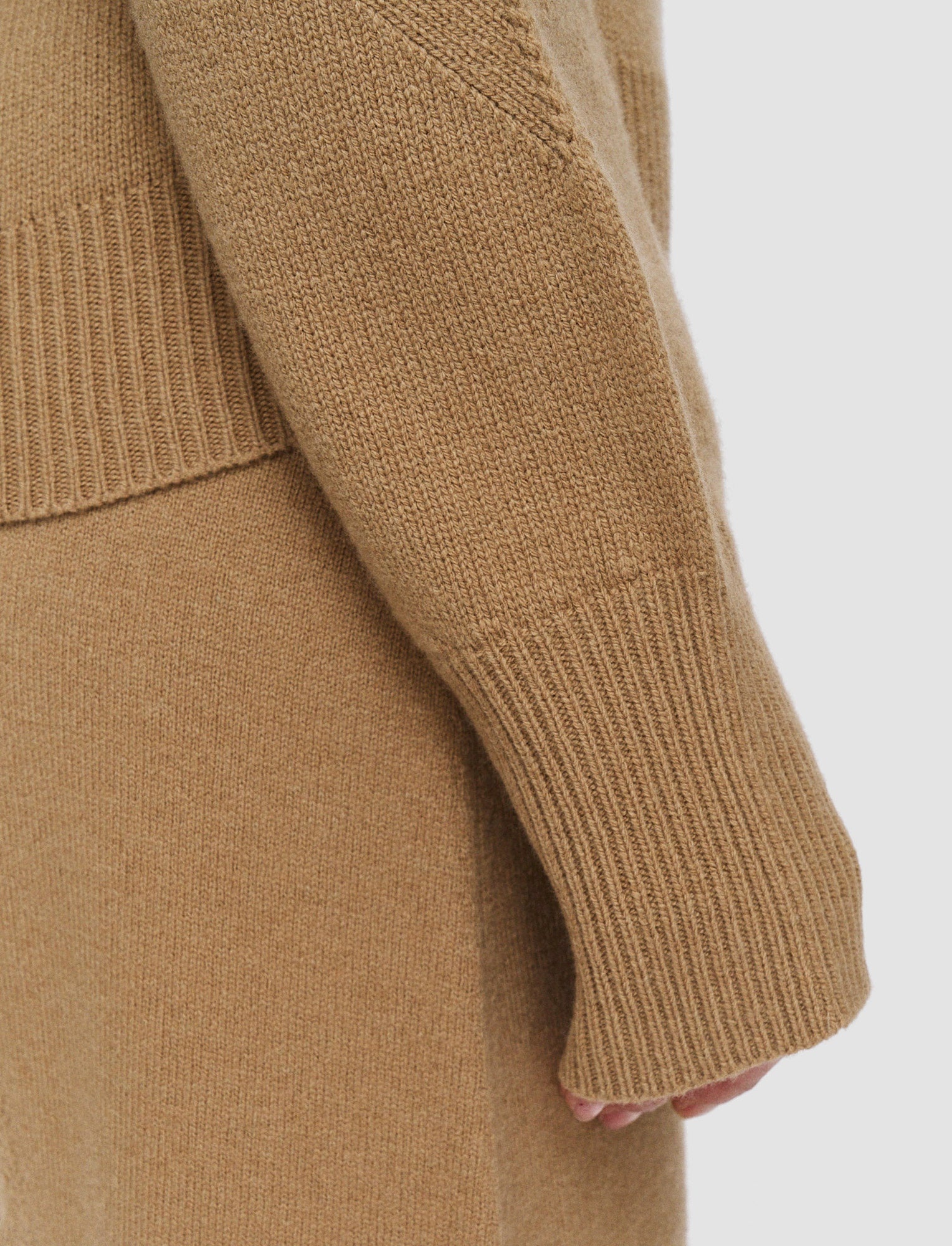 Soft Wool Round Neck Jumper - 6