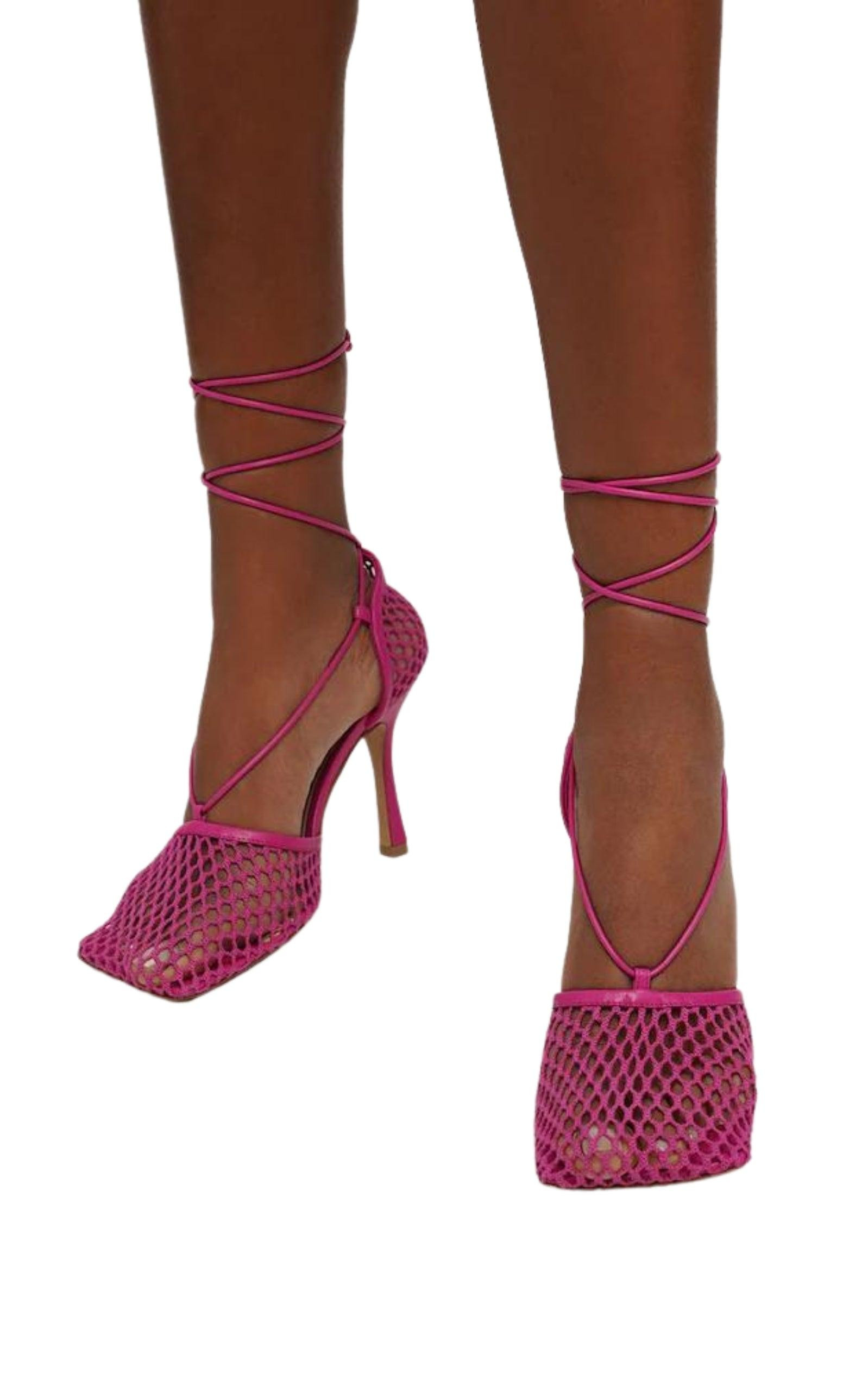 Leather Stretch Lace-up Pumps - 6