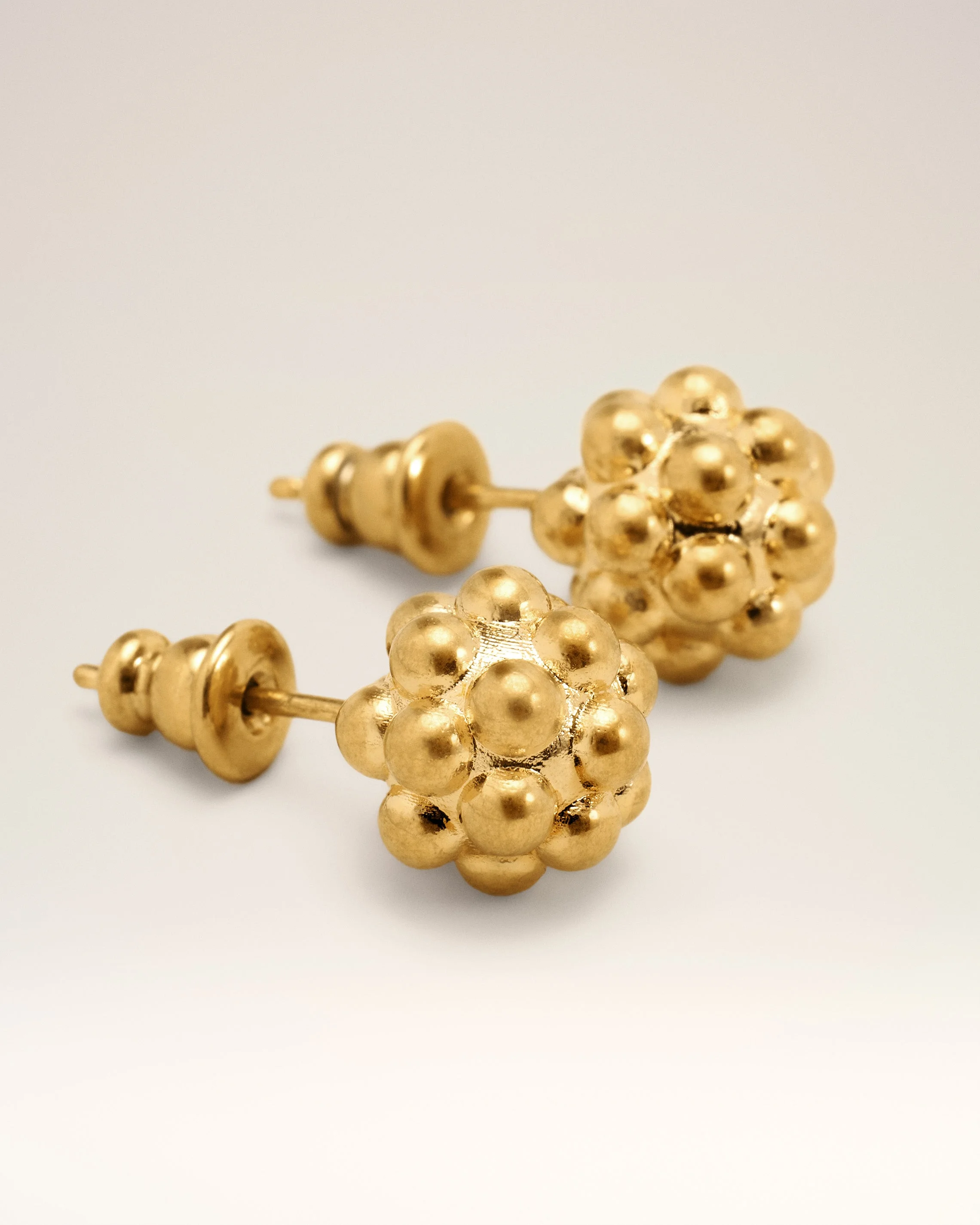 GOLD BRASS PEARL STUDS - 1